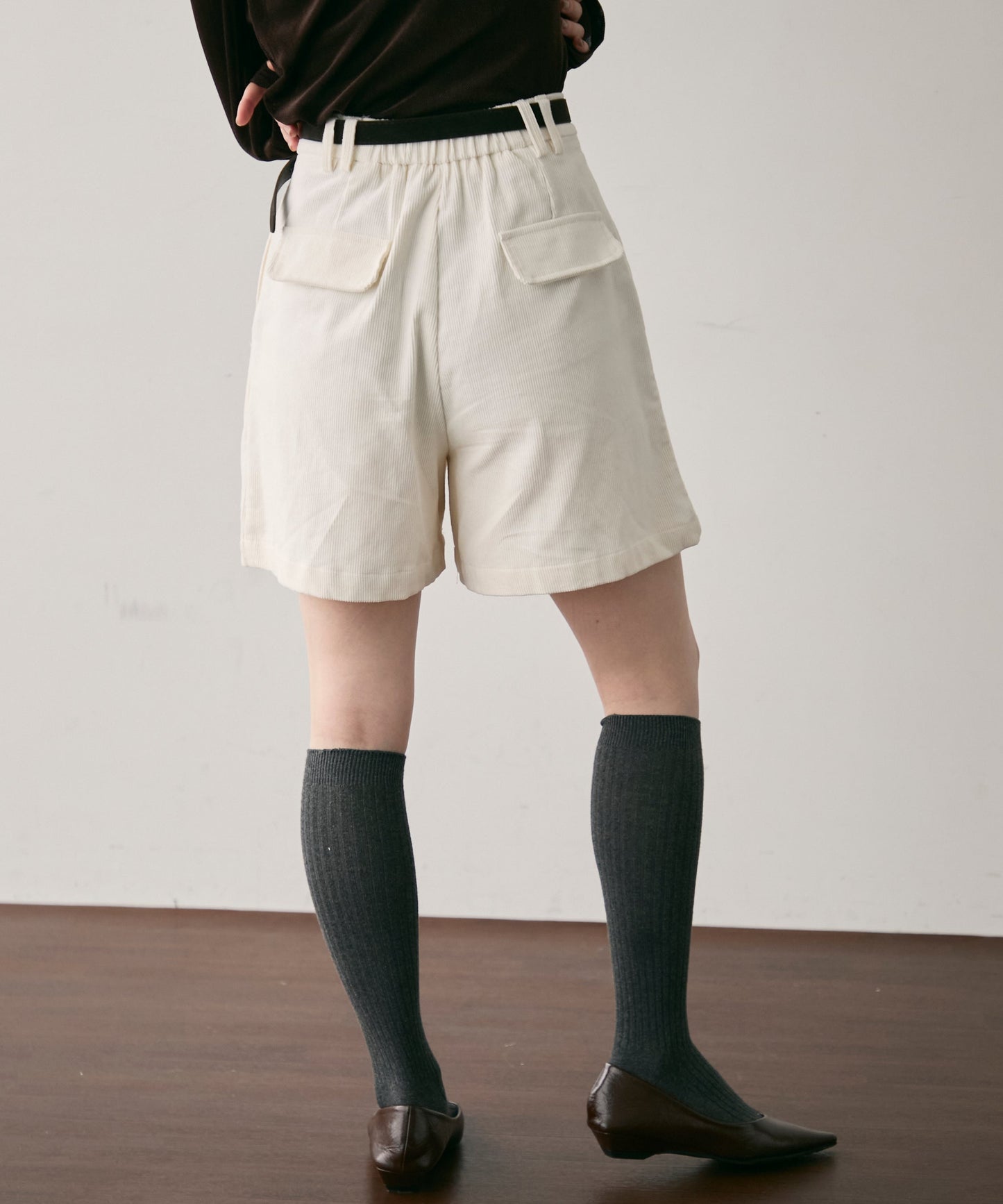 ベルト付きコーデュロイショートパンツ