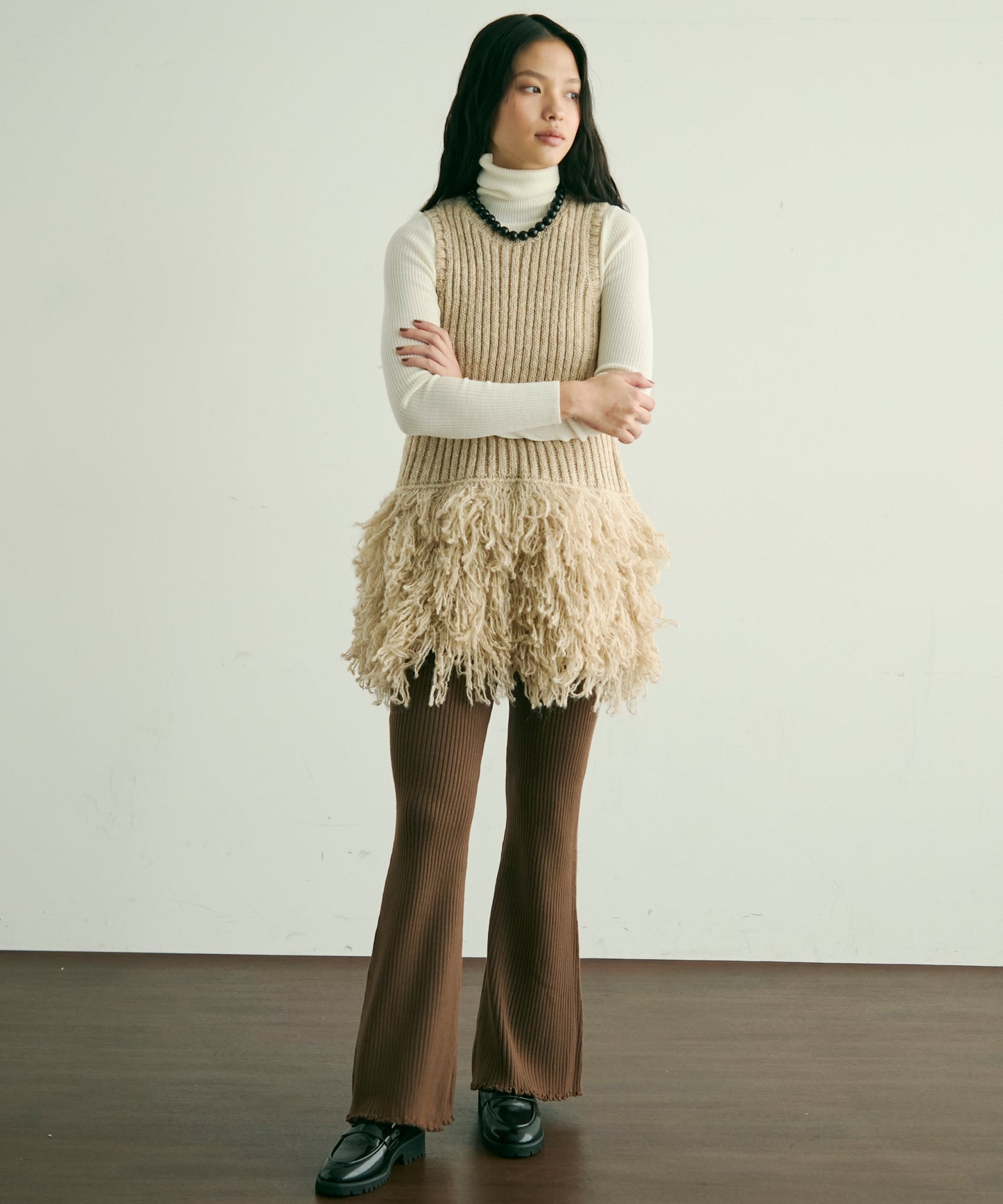 リブ編みニットフレアーシルエットパンツ