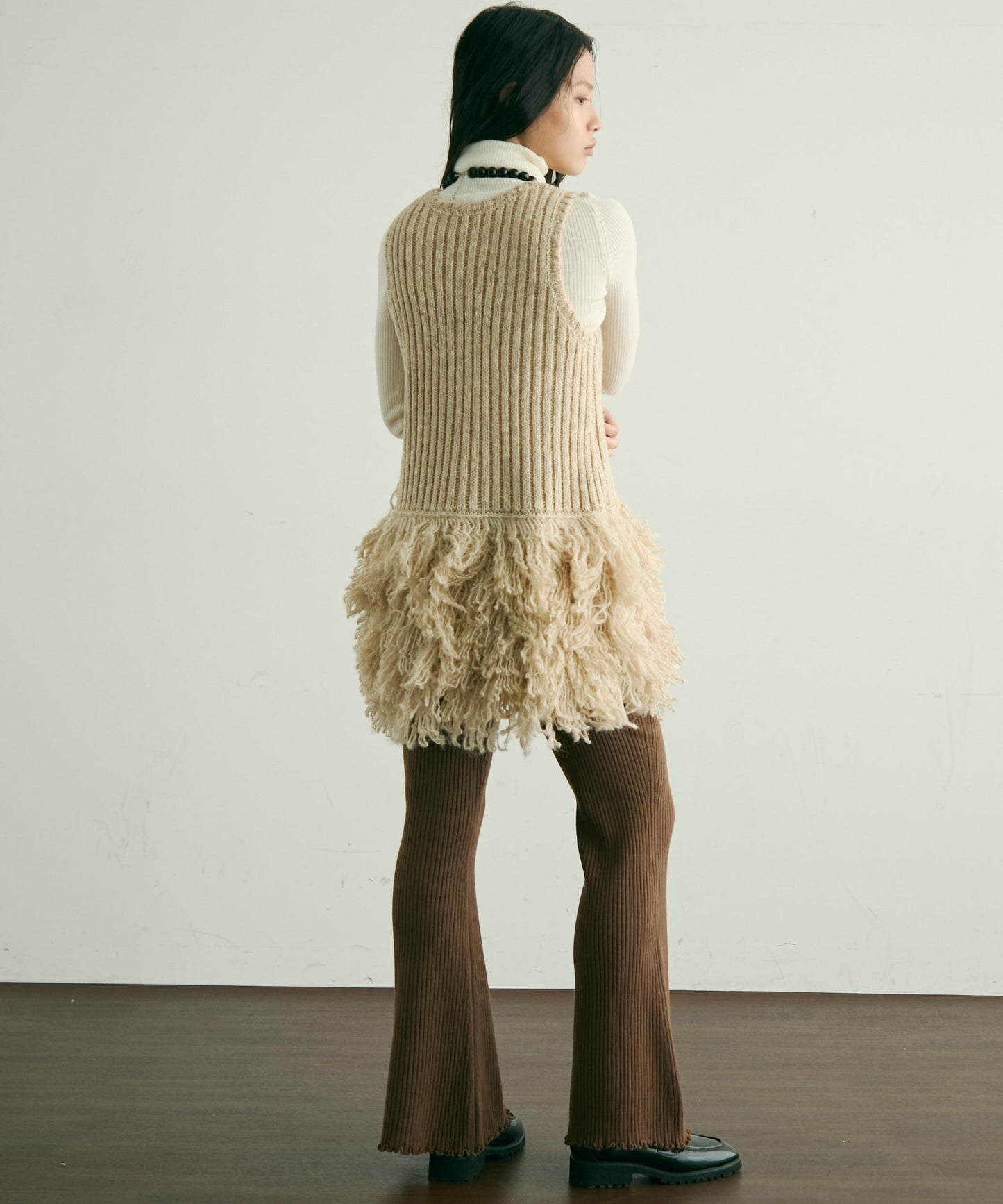 リブ編みニットフレアーシルエットパンツ