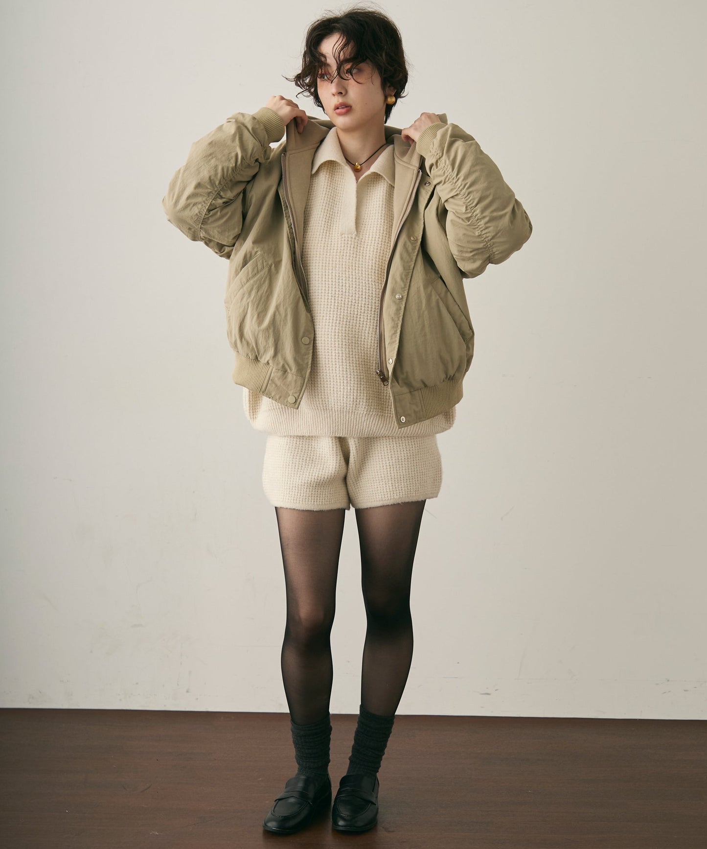 フェイクレイヤードフーデッドボンバージャケット