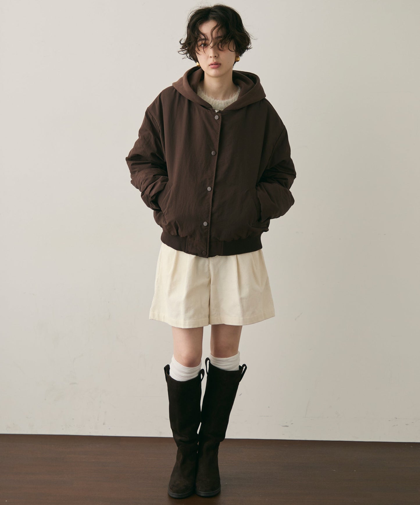 フェイクレイヤードフーデッドボンバージャケット