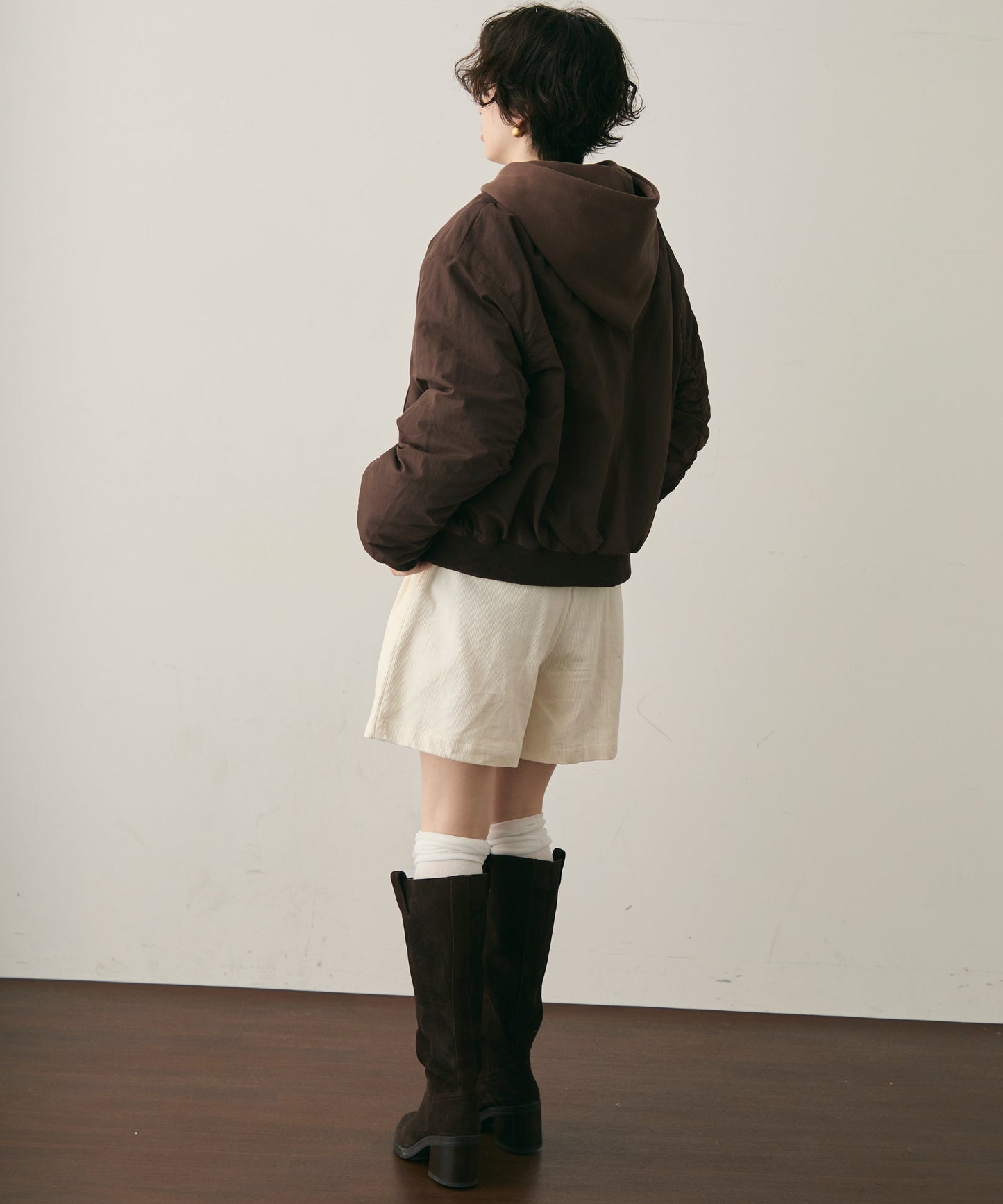 フェイクレイヤードフーデッドボンバージャケット