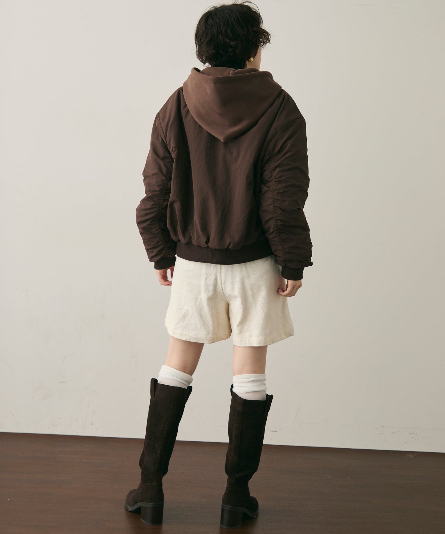 フェイクレイヤードフーデッドボンバージャケット