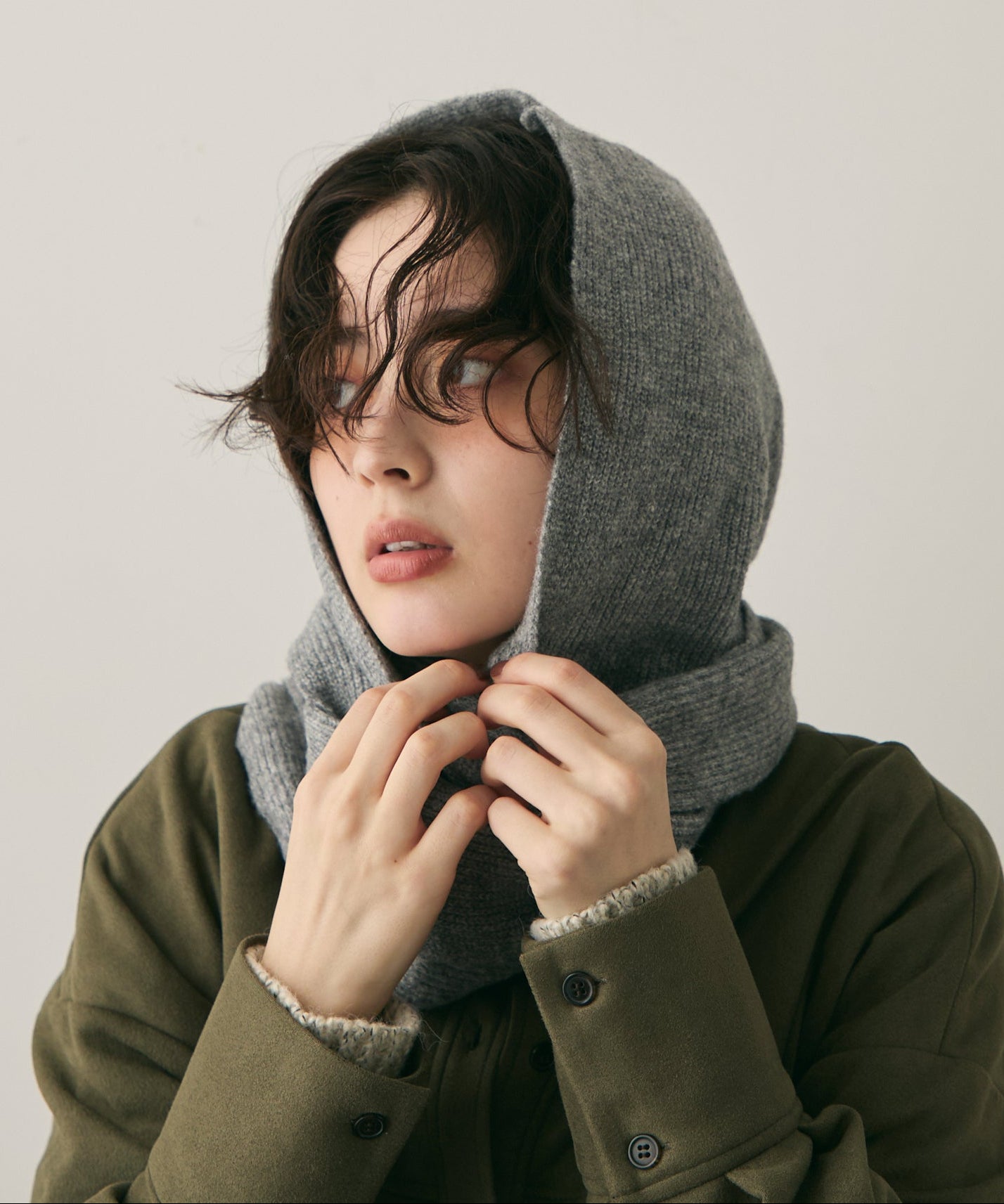 もちもちニットフード付きマフラー