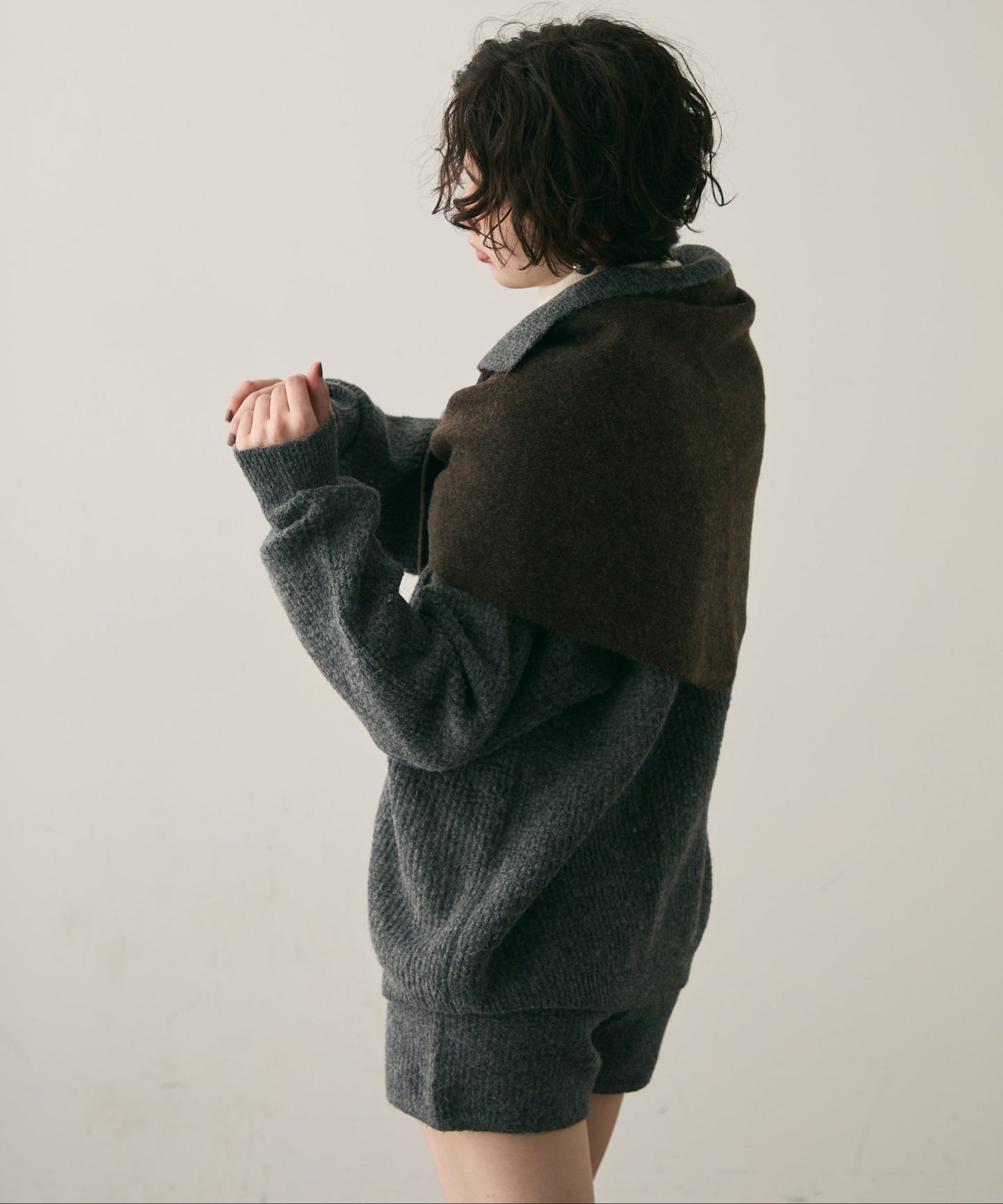 もちもちニットトライアングルスカーフ