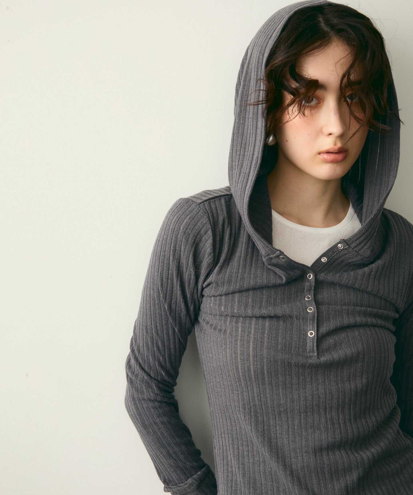 ランダムテレコフーディーロンT