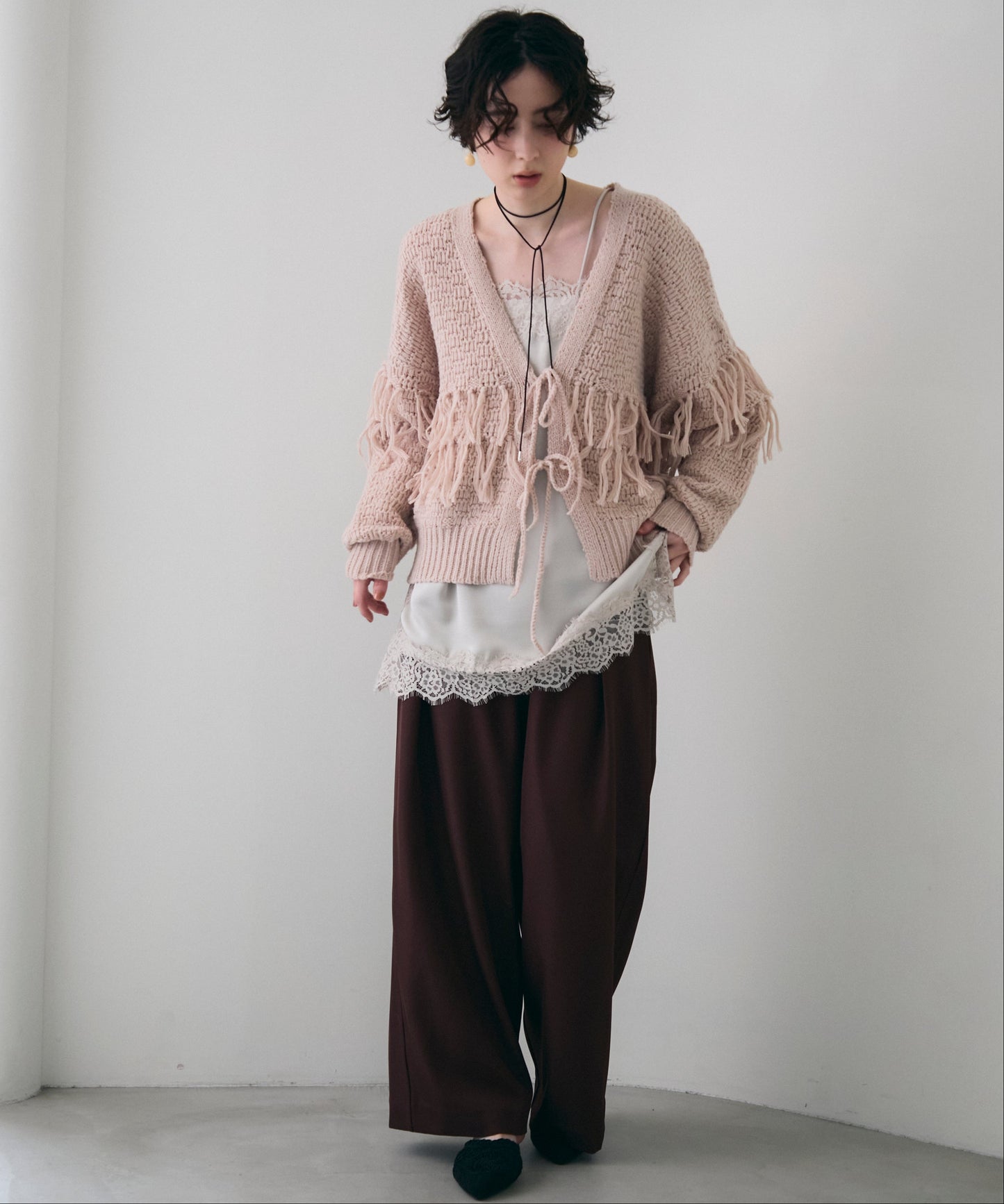 タック編み裏使いフリンジカーディガン