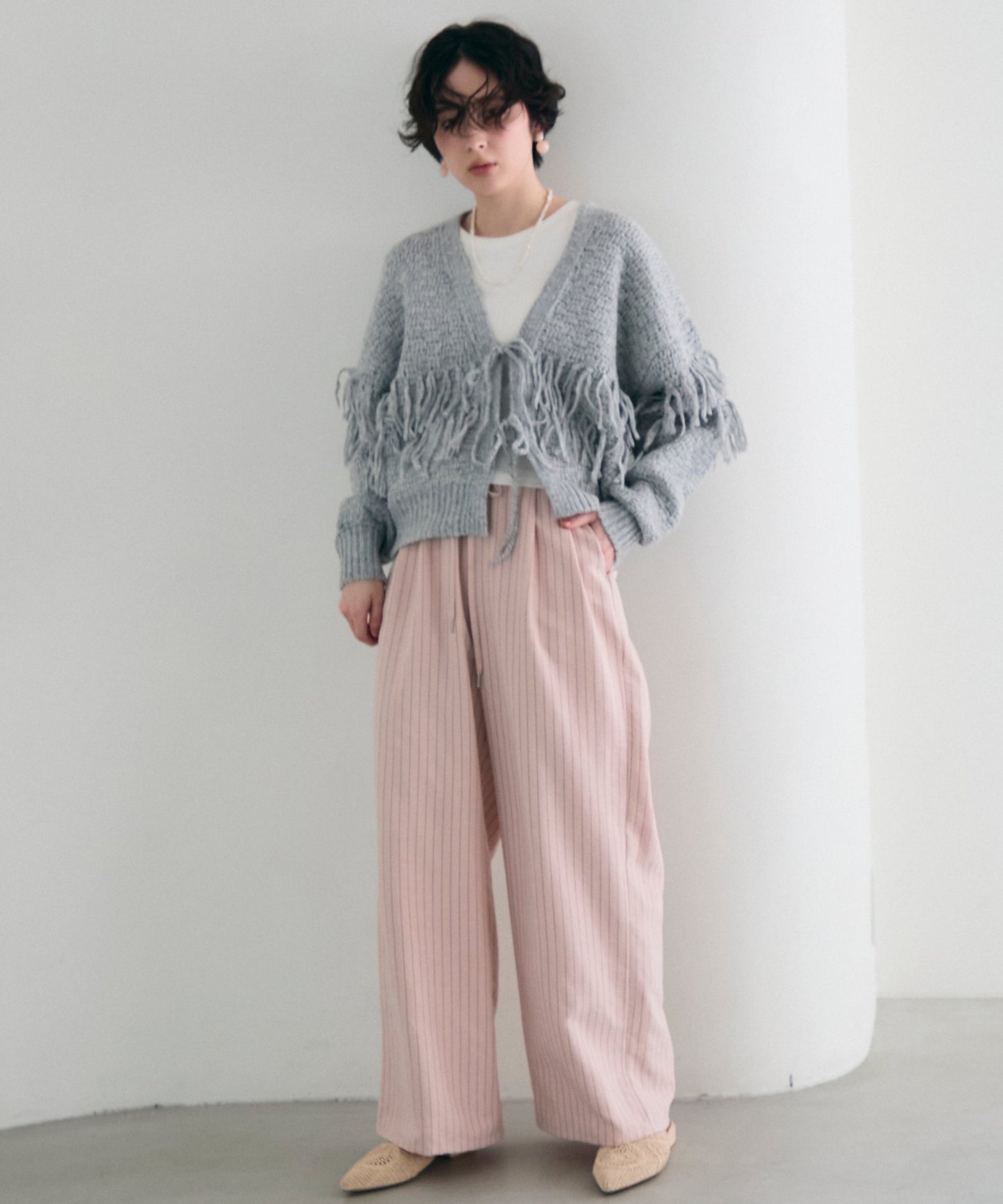 タック編み裏使いフリンジカーディガン