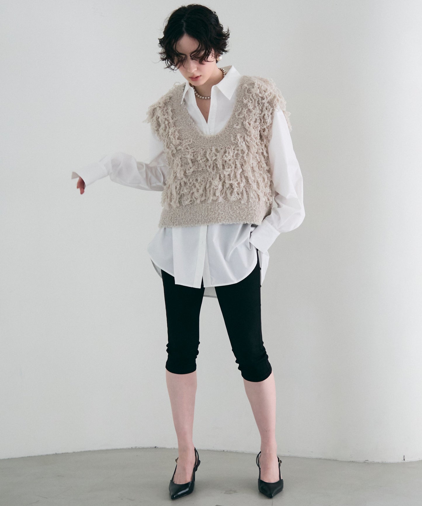 ループ編みUネックニットベスト