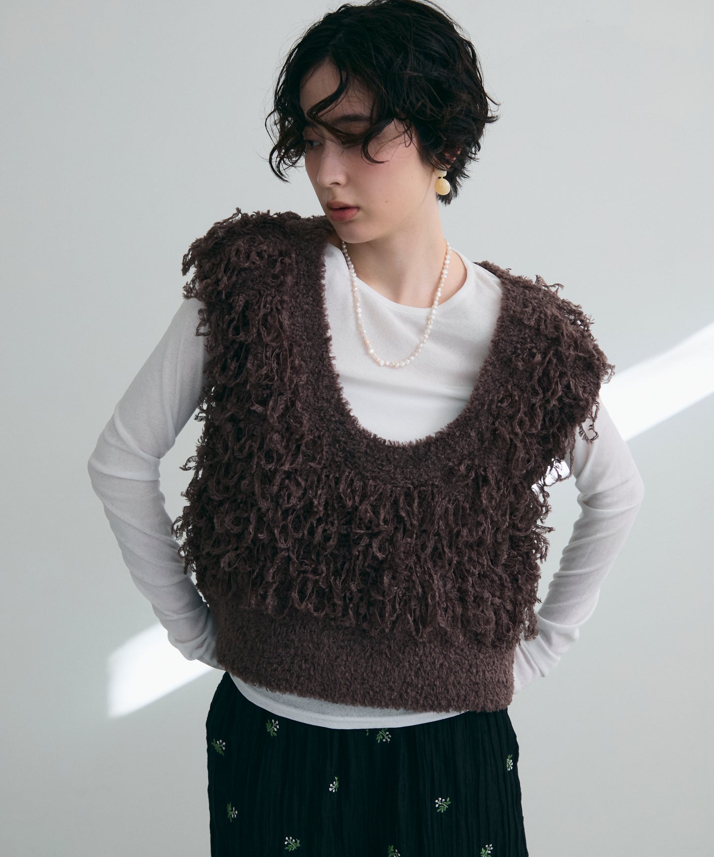 ループ編みUネックニットベスト