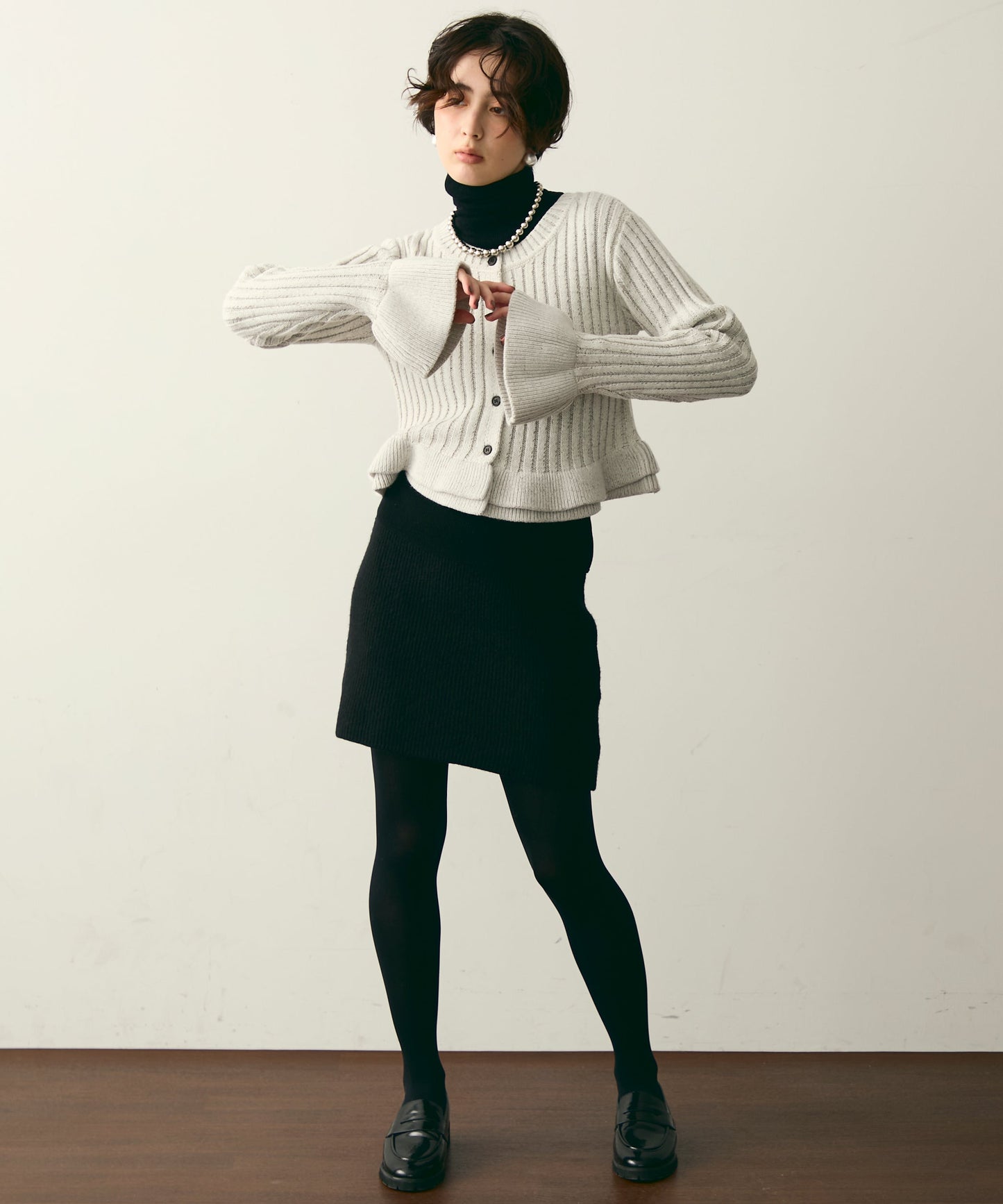 前後2WAYバルキーフリルヘムニットカーディガン