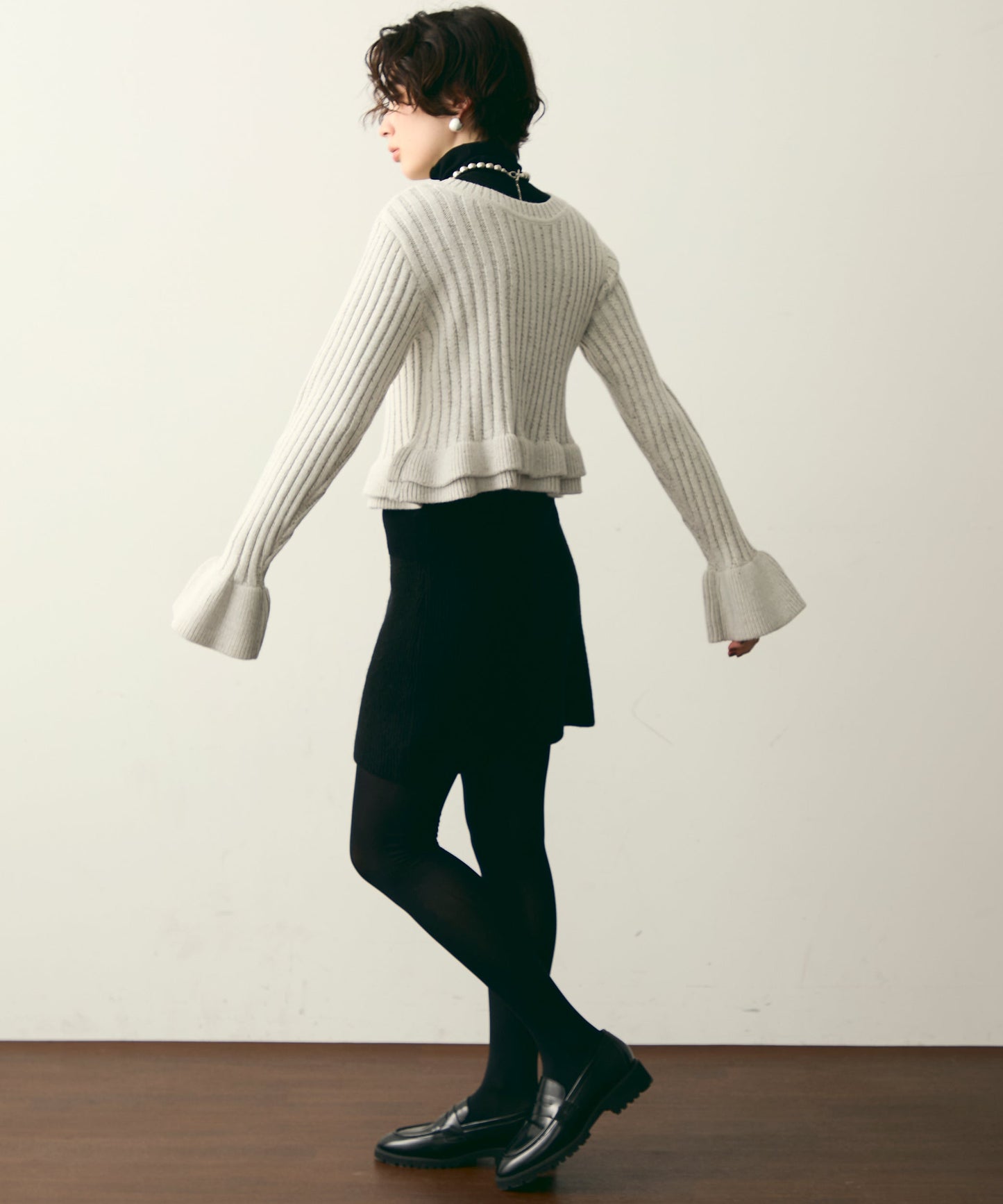 前後2WAYバルキーフリルヘムニットカーディガン