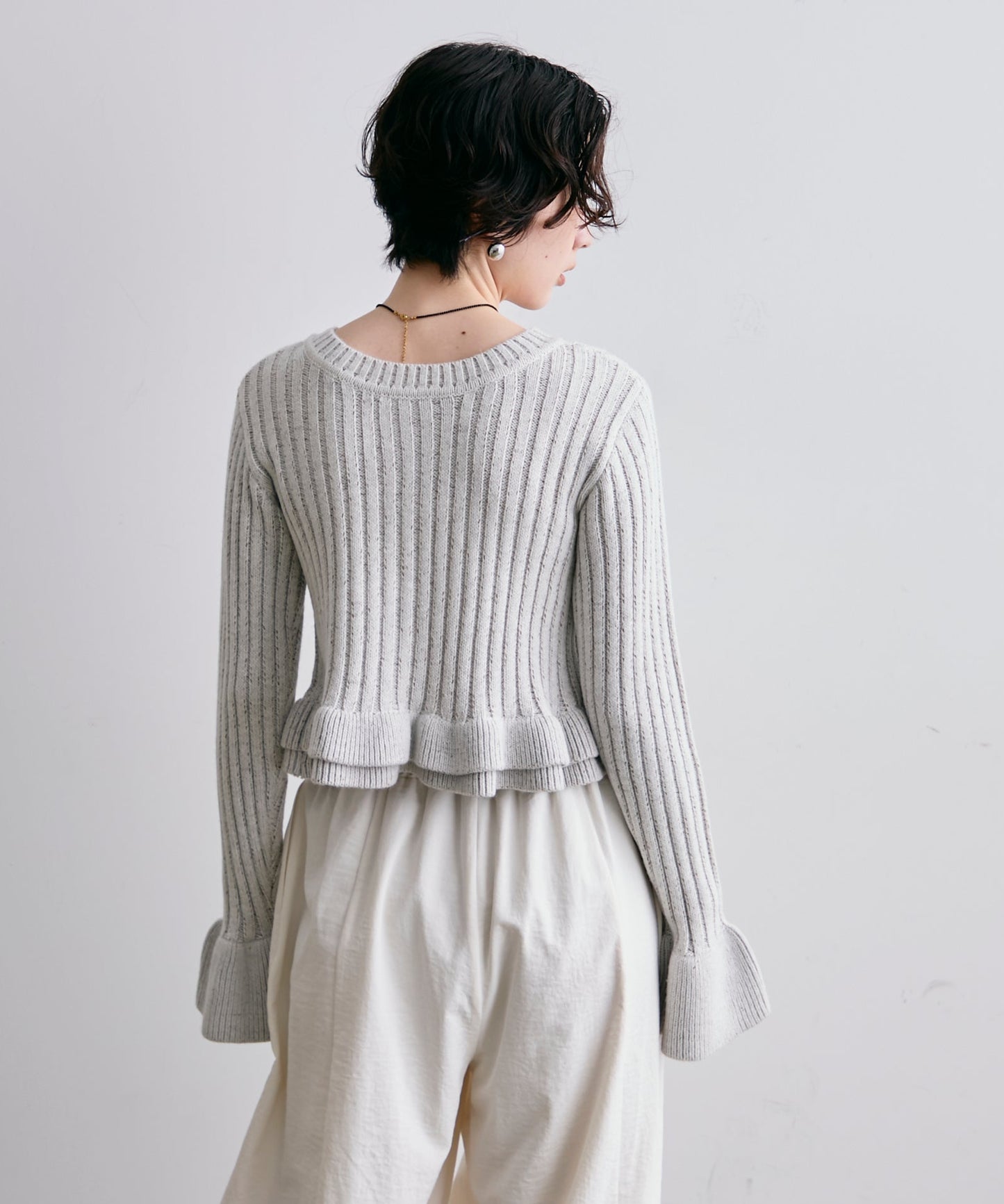 前後2WAYバルキーフリルヘムニットカーディガン