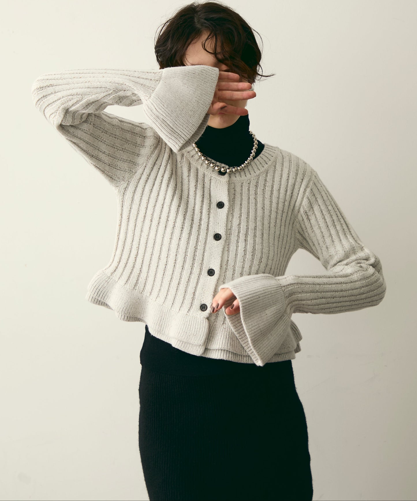 前後2WAYバルキーフリルヘムニットカーディガン