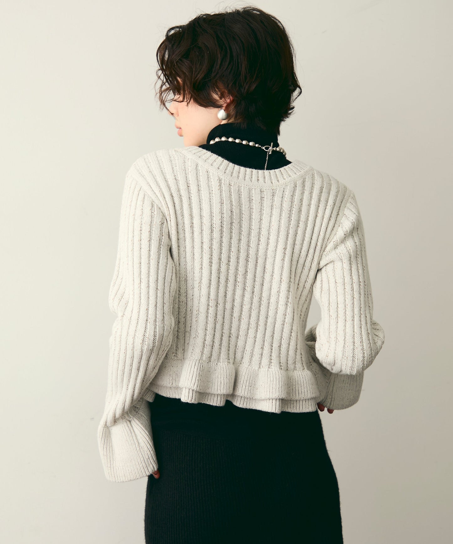 前後2WAYバルキーフリルヘムニットカーディガン