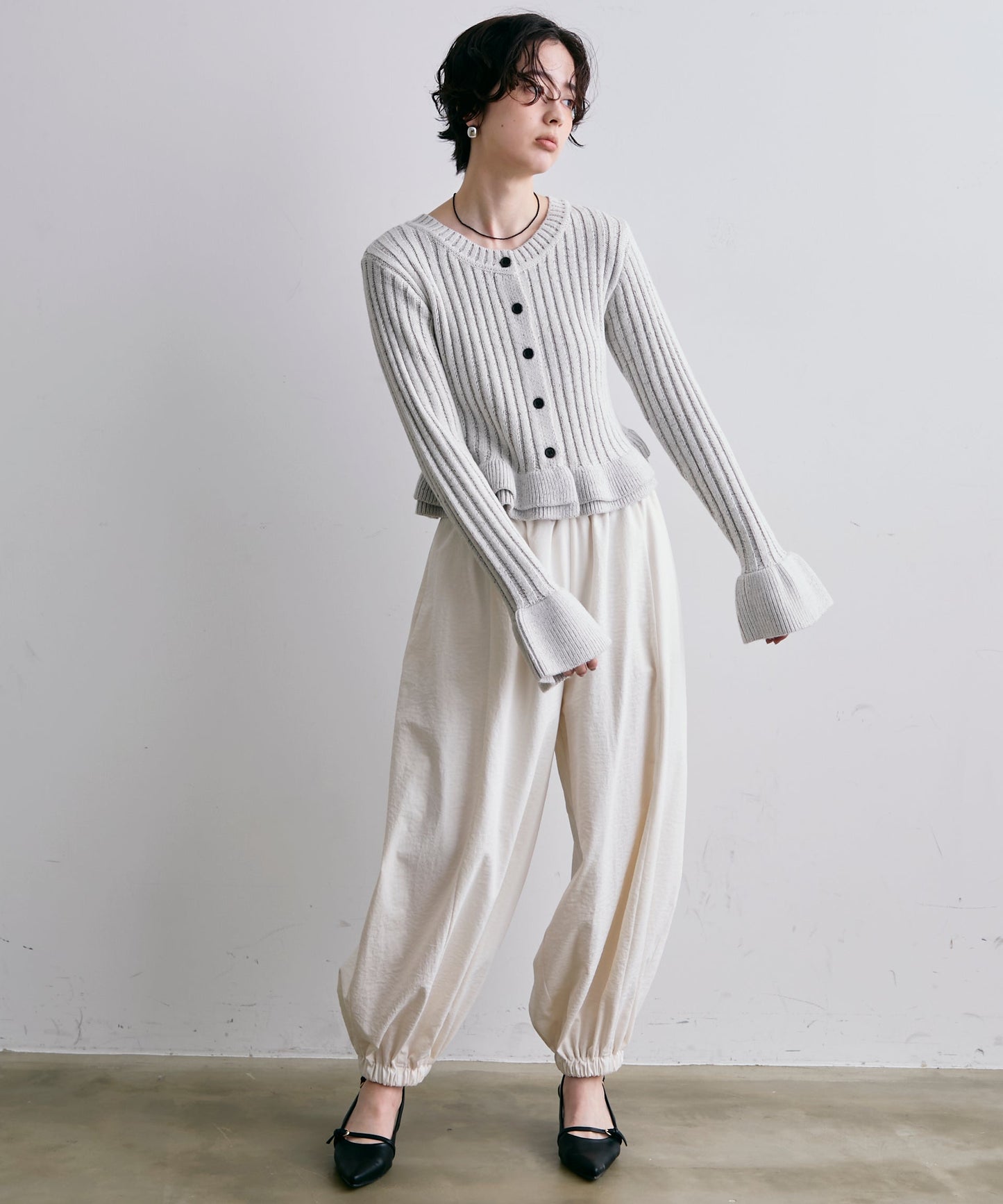 前後2WAYバルキーフリルヘムニットカーディガン