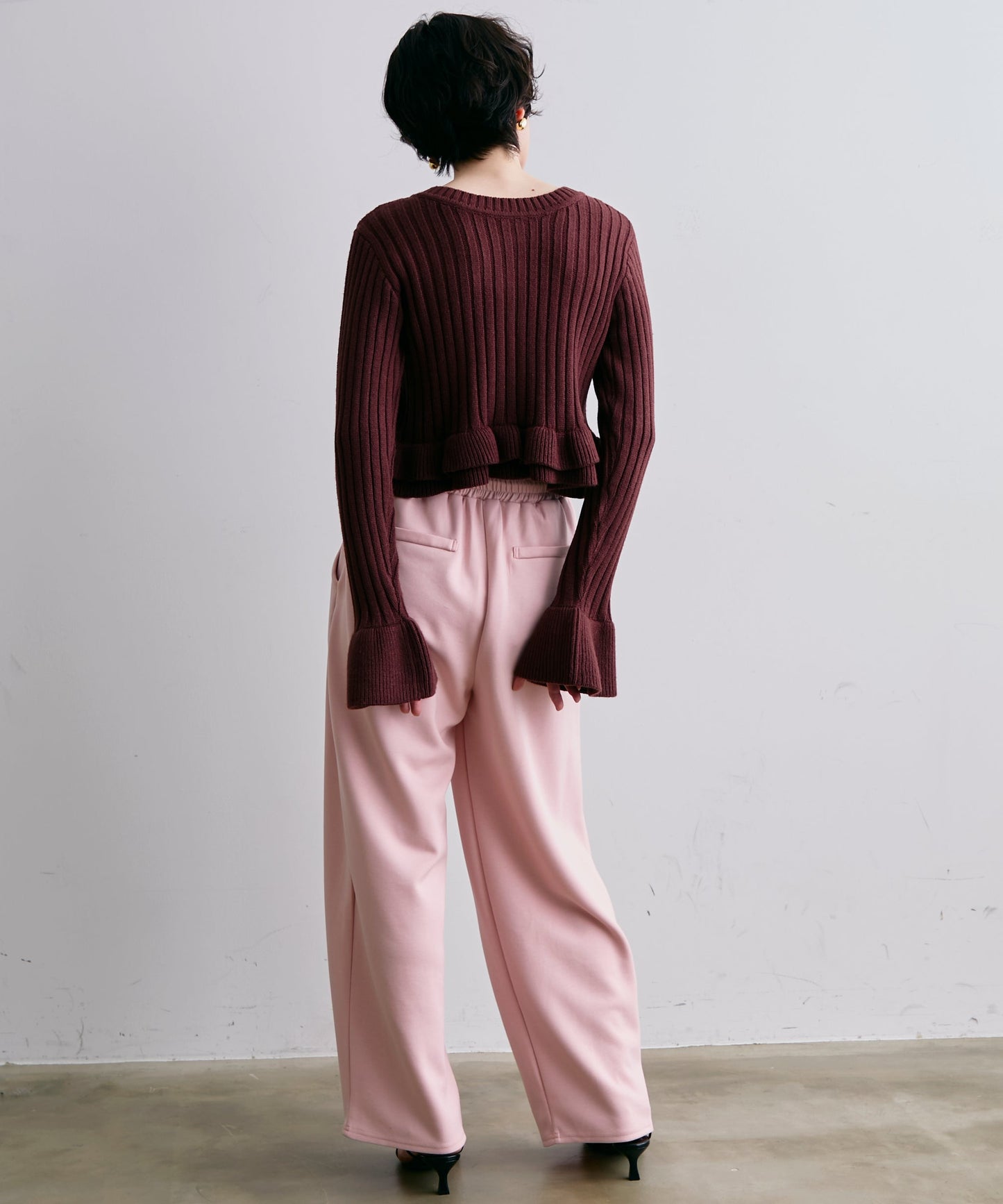 前後2WAYバルキーフリルヘムニットカーディガン