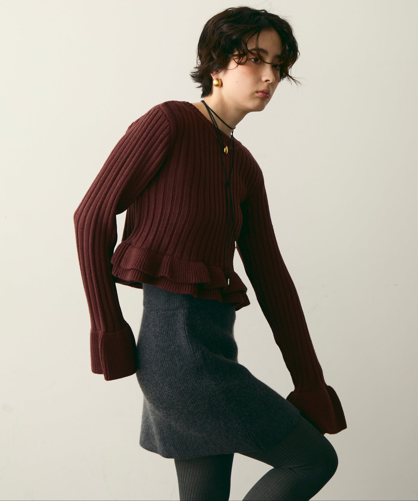 前後2WAYバルキーフリルヘムニットカーディガン