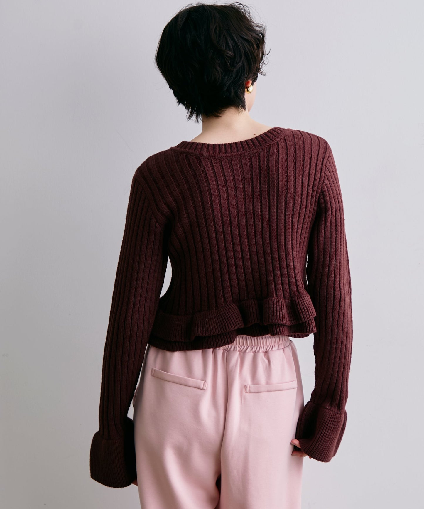 前後2WAYバルキーフリルヘムニットカーディガン