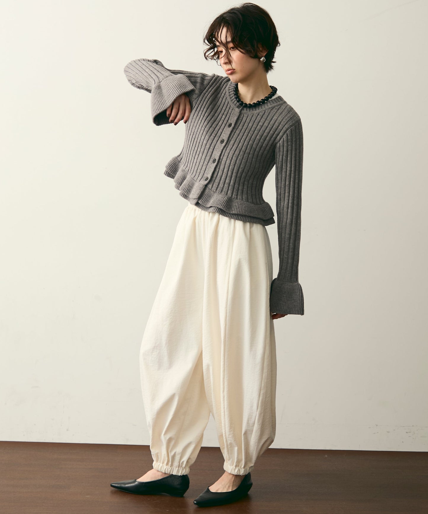 前後2WAYバルキーフリルヘムニットカーディガン