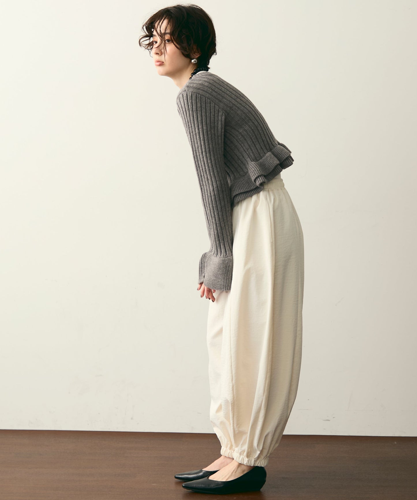 前後2WAYバルキーフリルヘムニットカーディガン