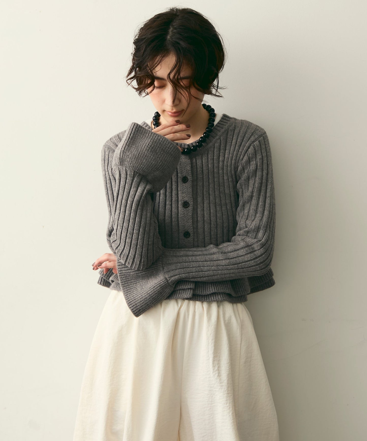 前後2WAYバルキーフリルヘムニットカーディガン