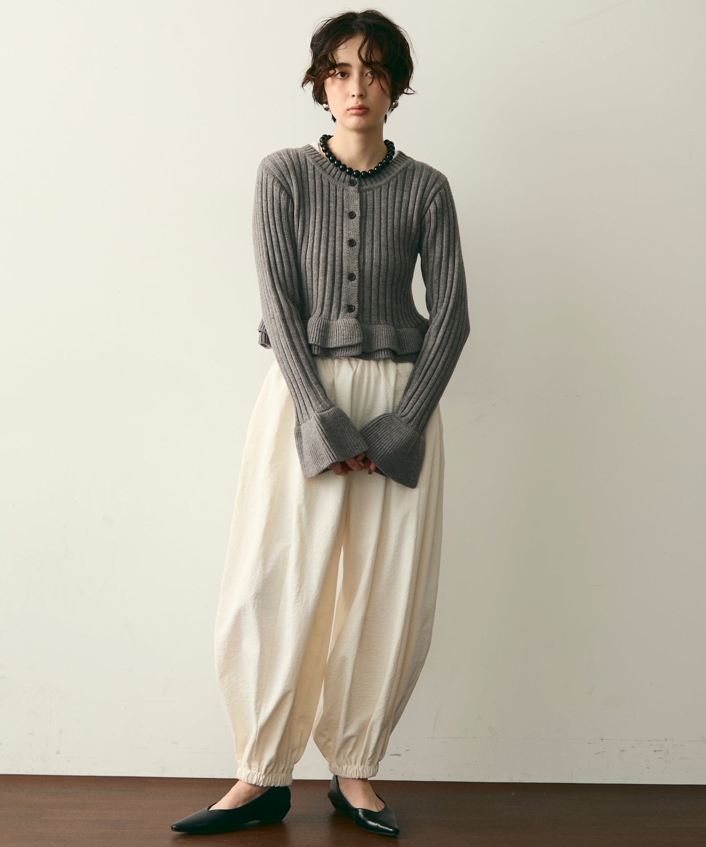 前後2WAYバルキーフリルヘムニットカーディガン