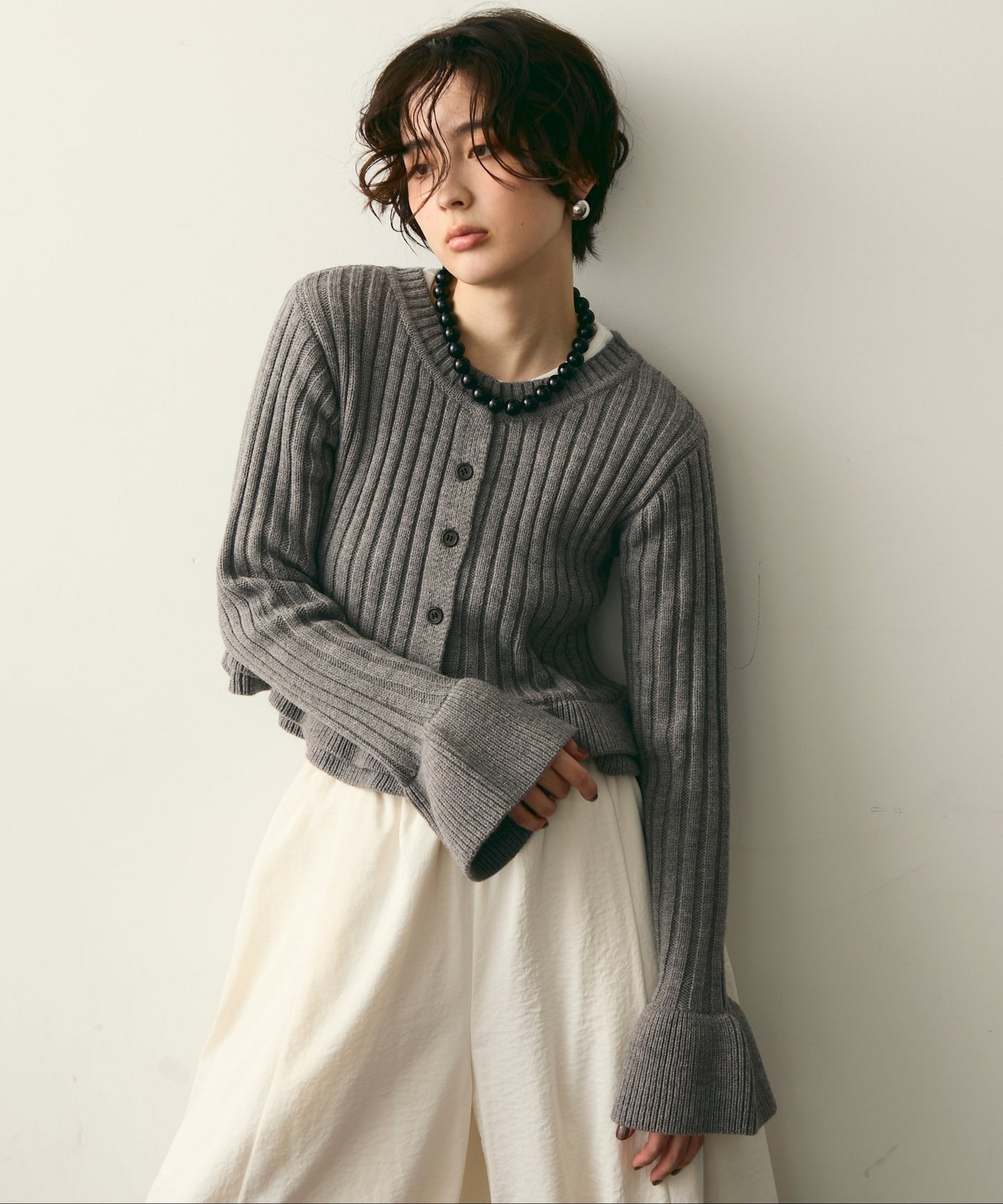 前後2WAYバルキーフリルヘムニットカーディガン