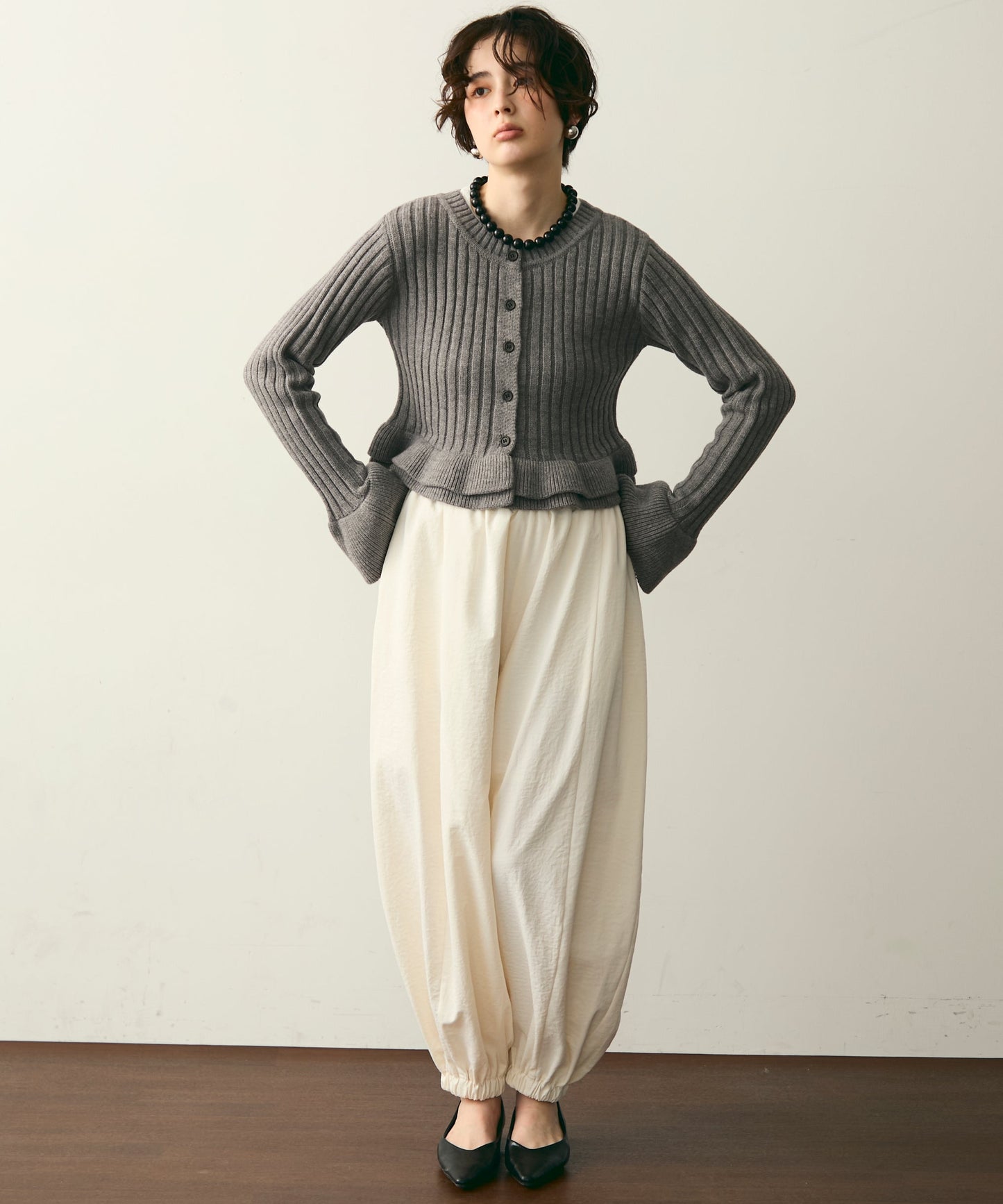 前後2WAYバルキーフリルヘムニットカーディガン