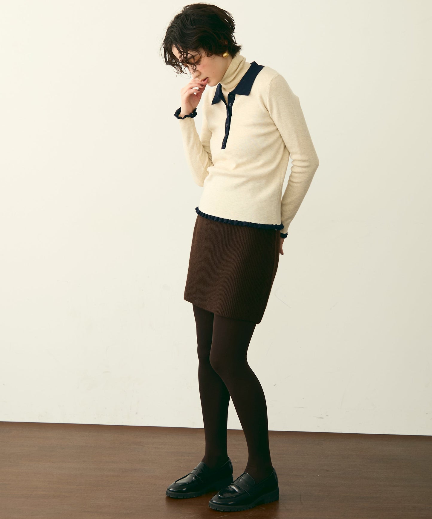 バイカラーポロ襟フリルヘムニットプルオーバー