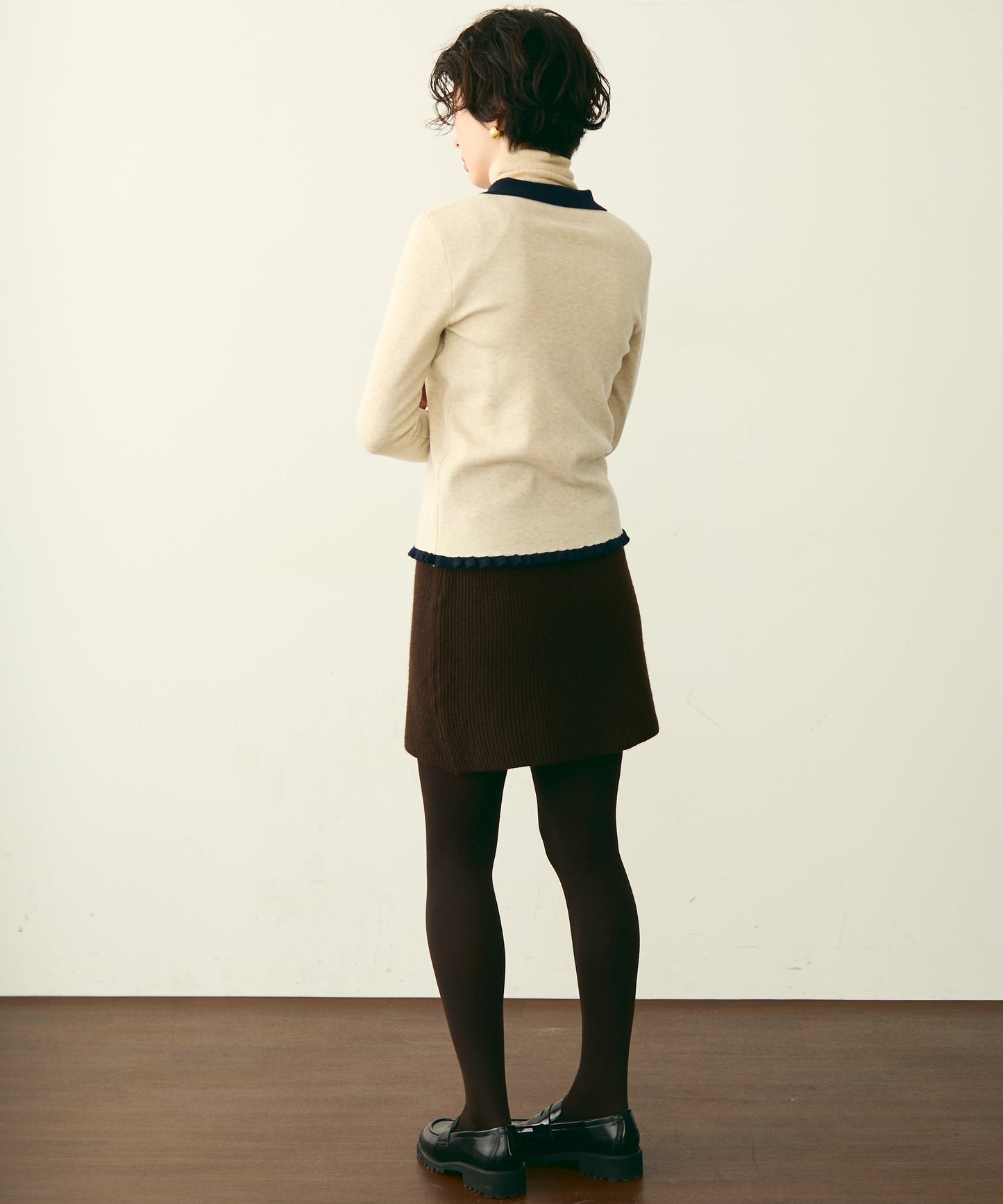 バイカラーポロ襟フリルヘムニットプルオーバー