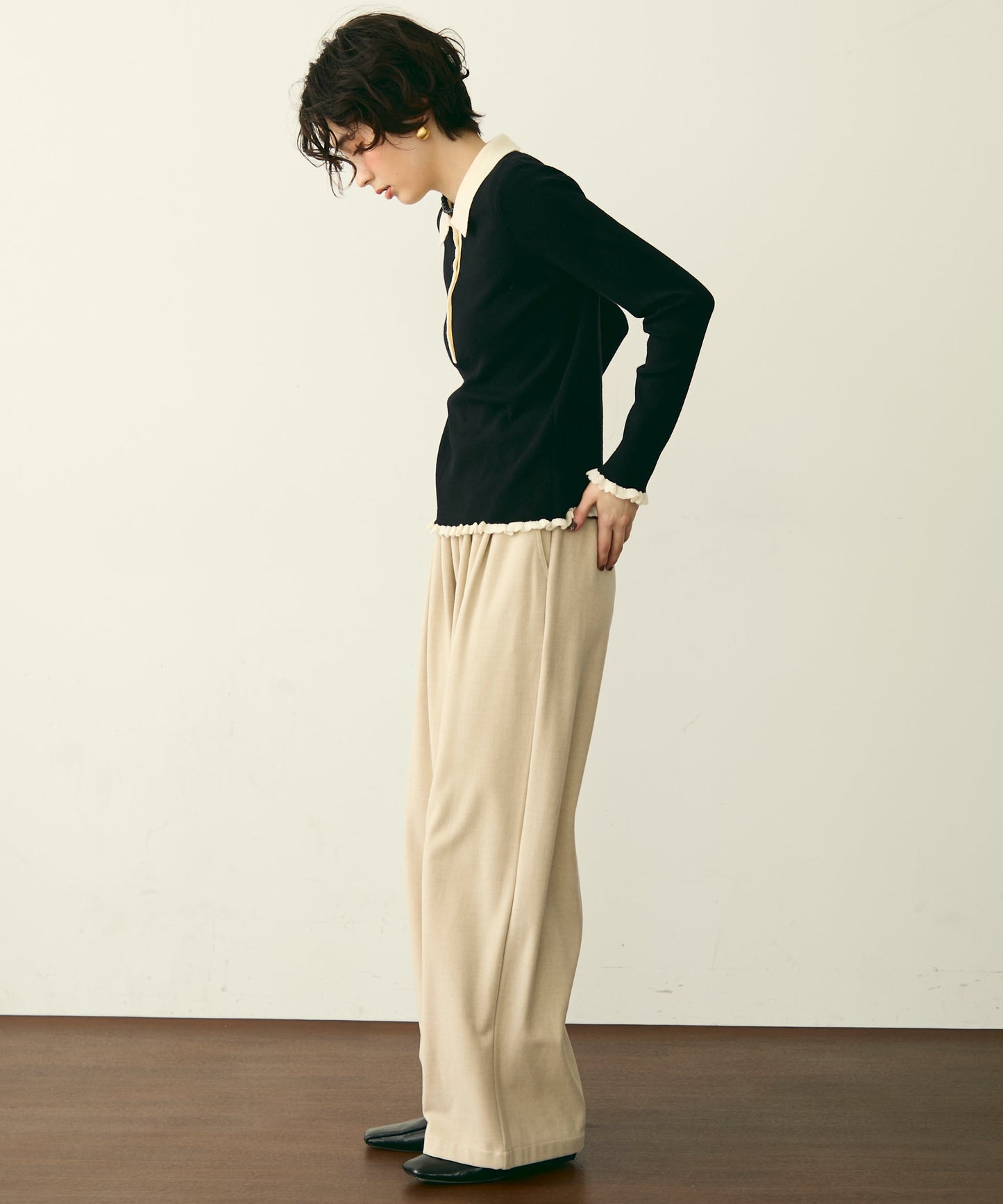 バイカラーポロ襟フリルヘムニットプルオーバー