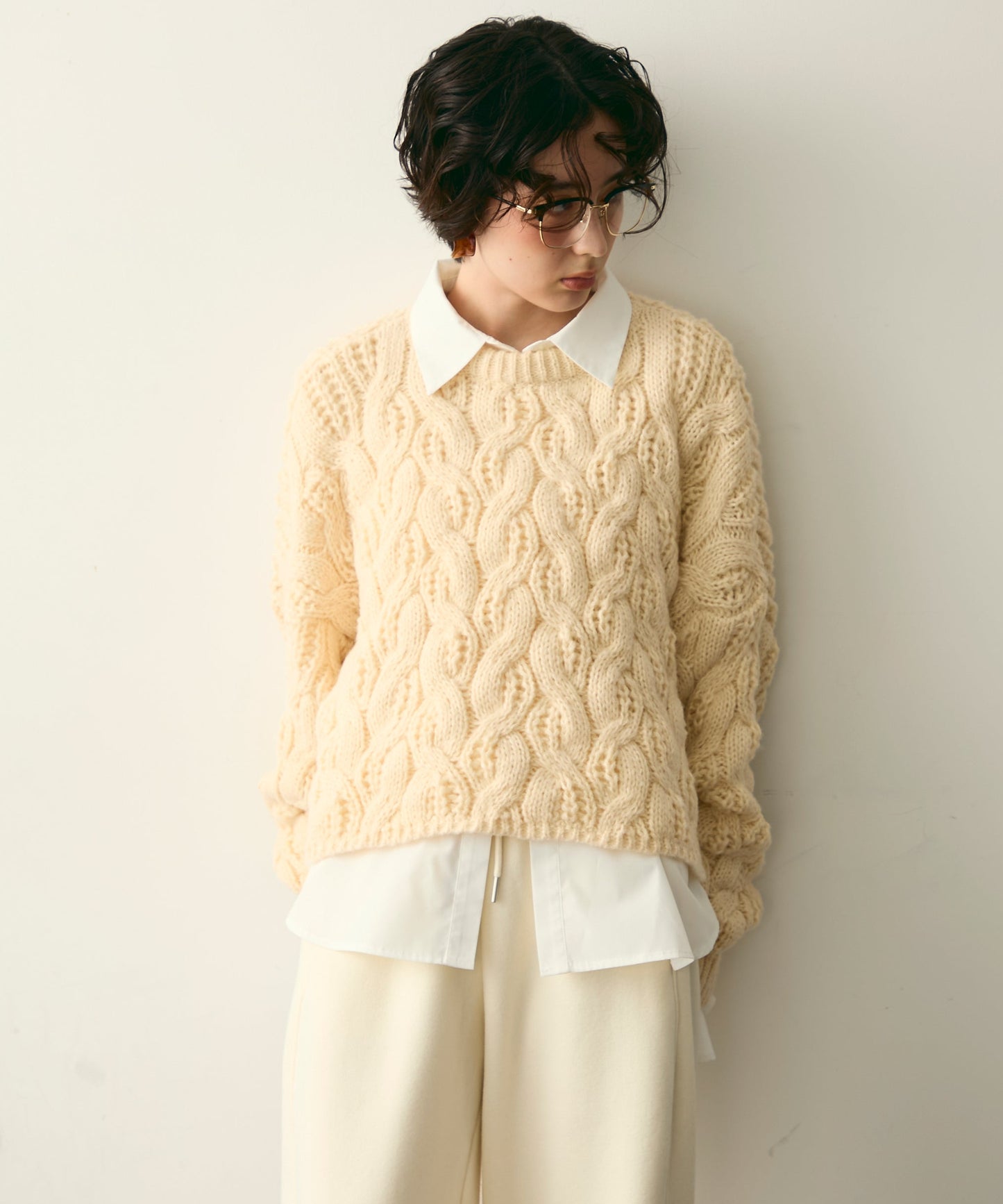 ケーブルローゲージニット