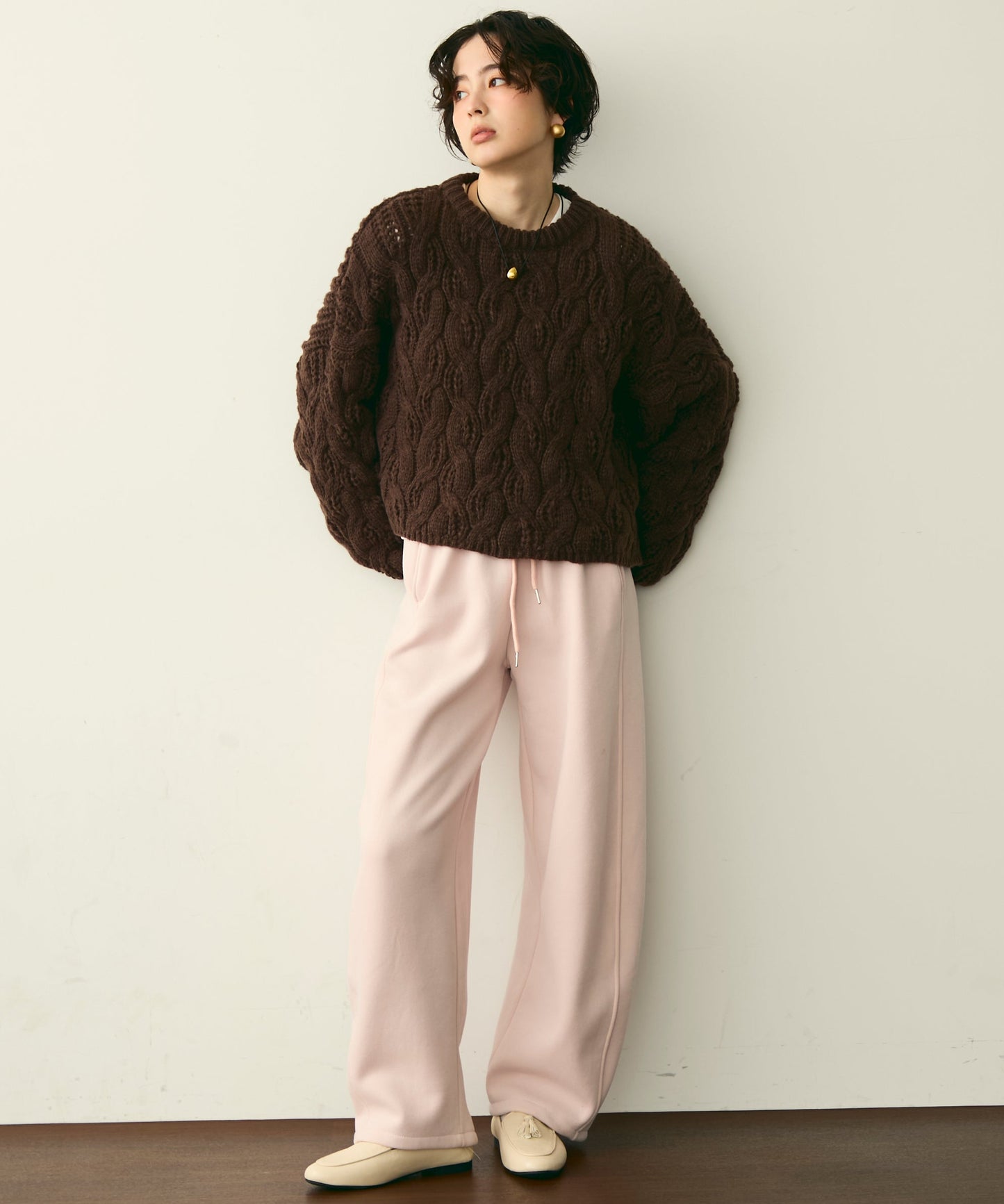 ケーブルローゲージニット