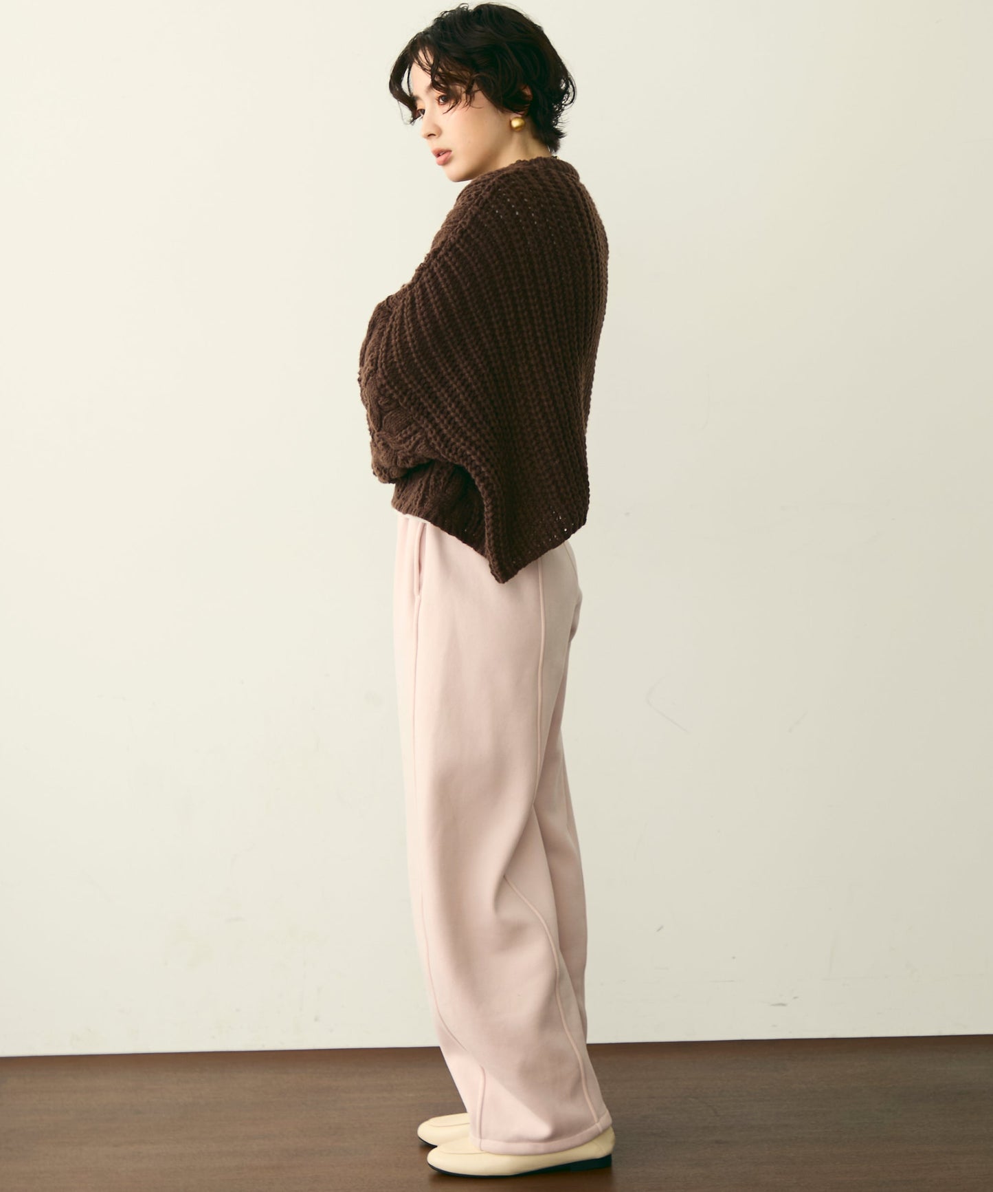 ケーブルローゲージニット