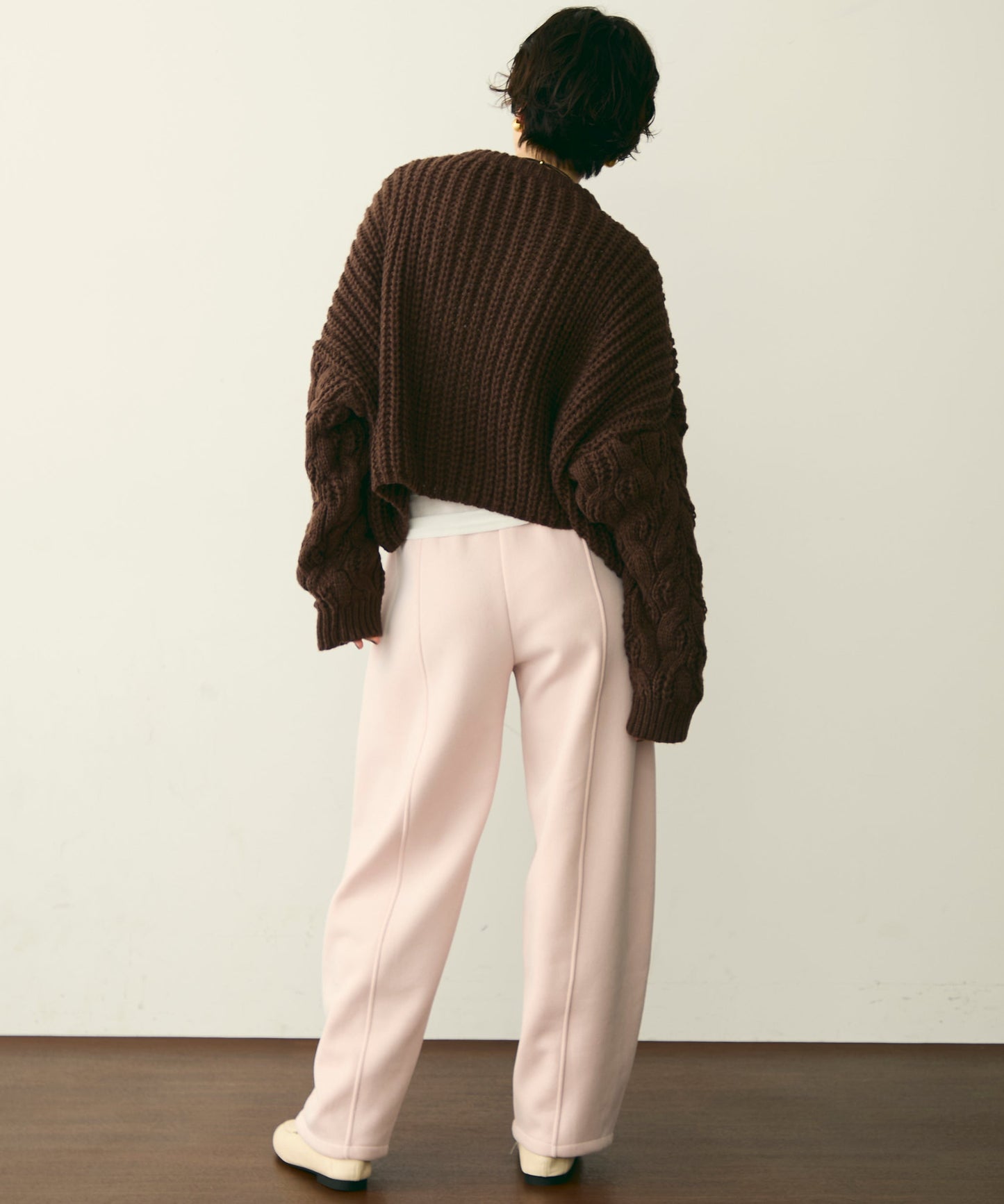 ケーブルローゲージニット