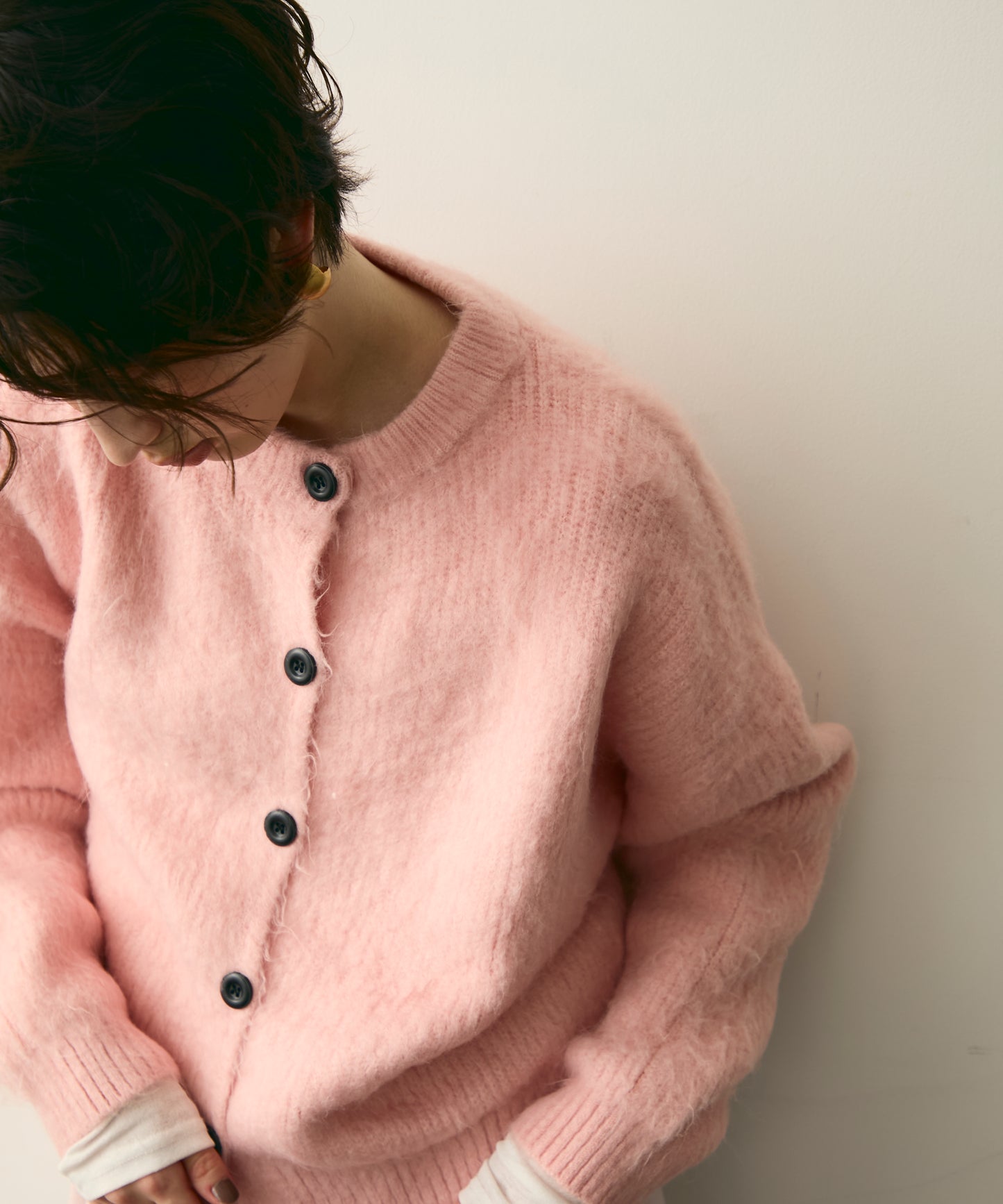 シャギー配色釦ラウンドネックニットカーディガン