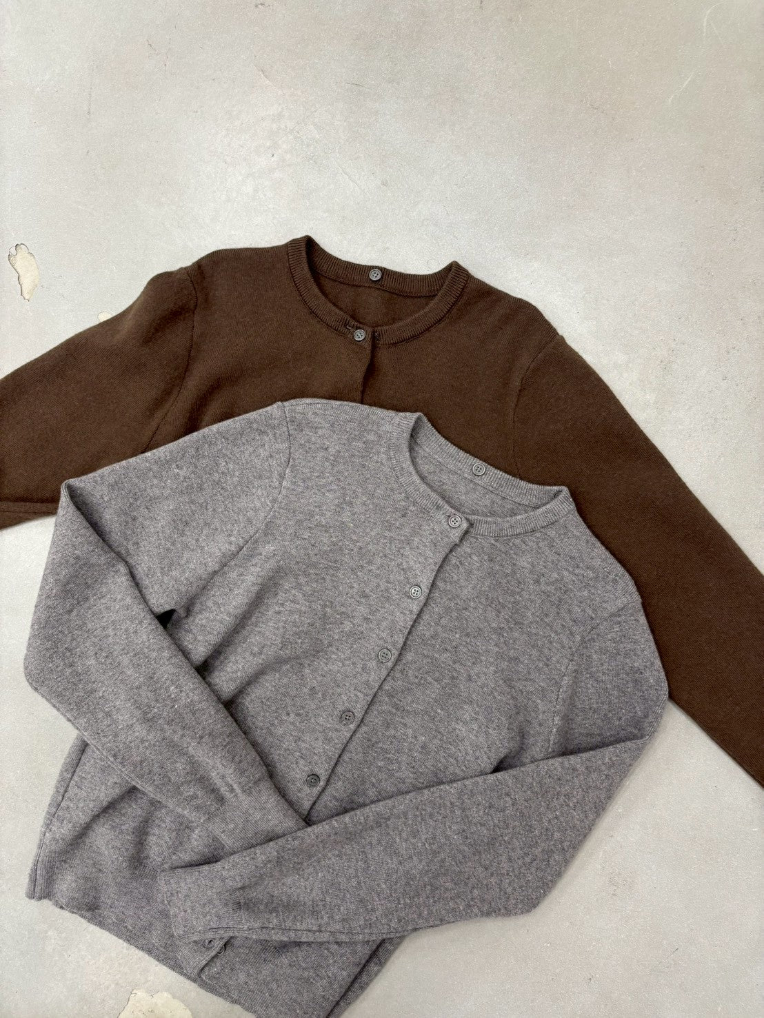 【衿取り外し可能】ストライプ衿ニットカーディガン