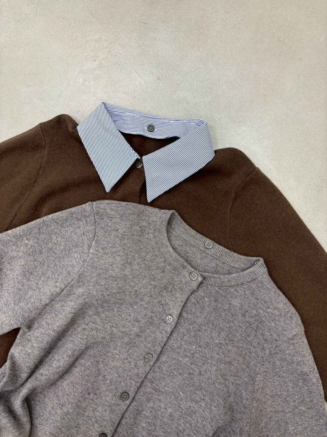 【衿取り外し可能】ストライプ衿ニットカーディガン