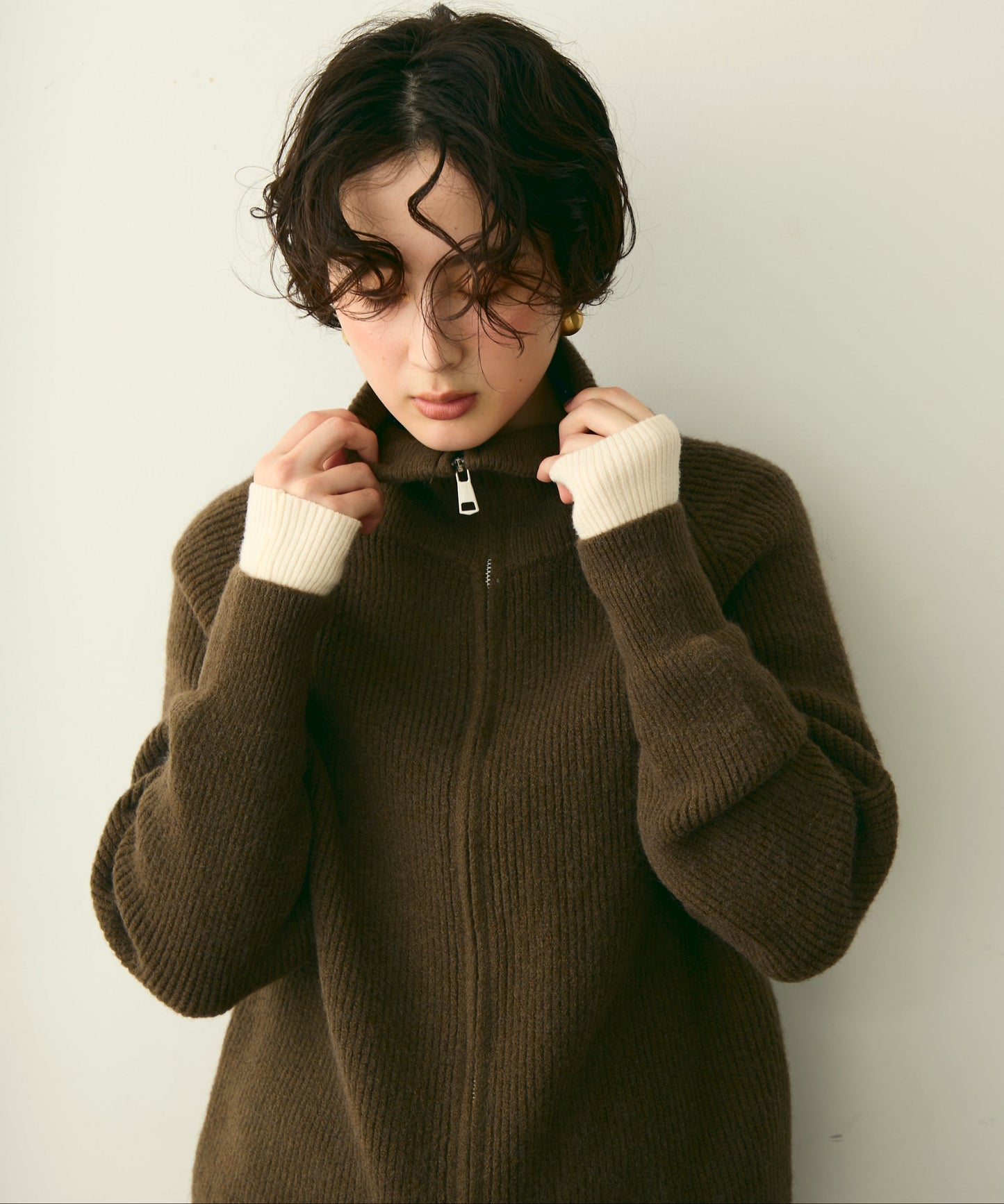 ハイネックダブルZIPラグランニットカーディガン