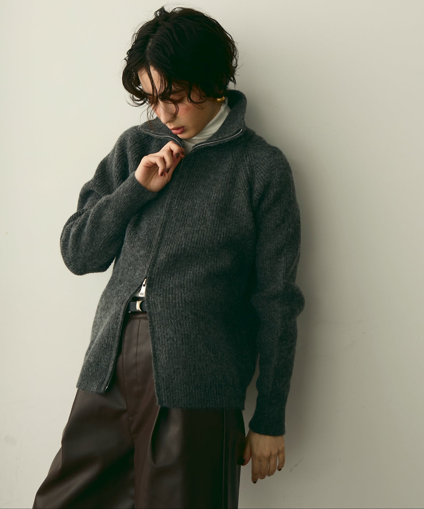 ハイネックダブルZIPラグランニットカーディガン