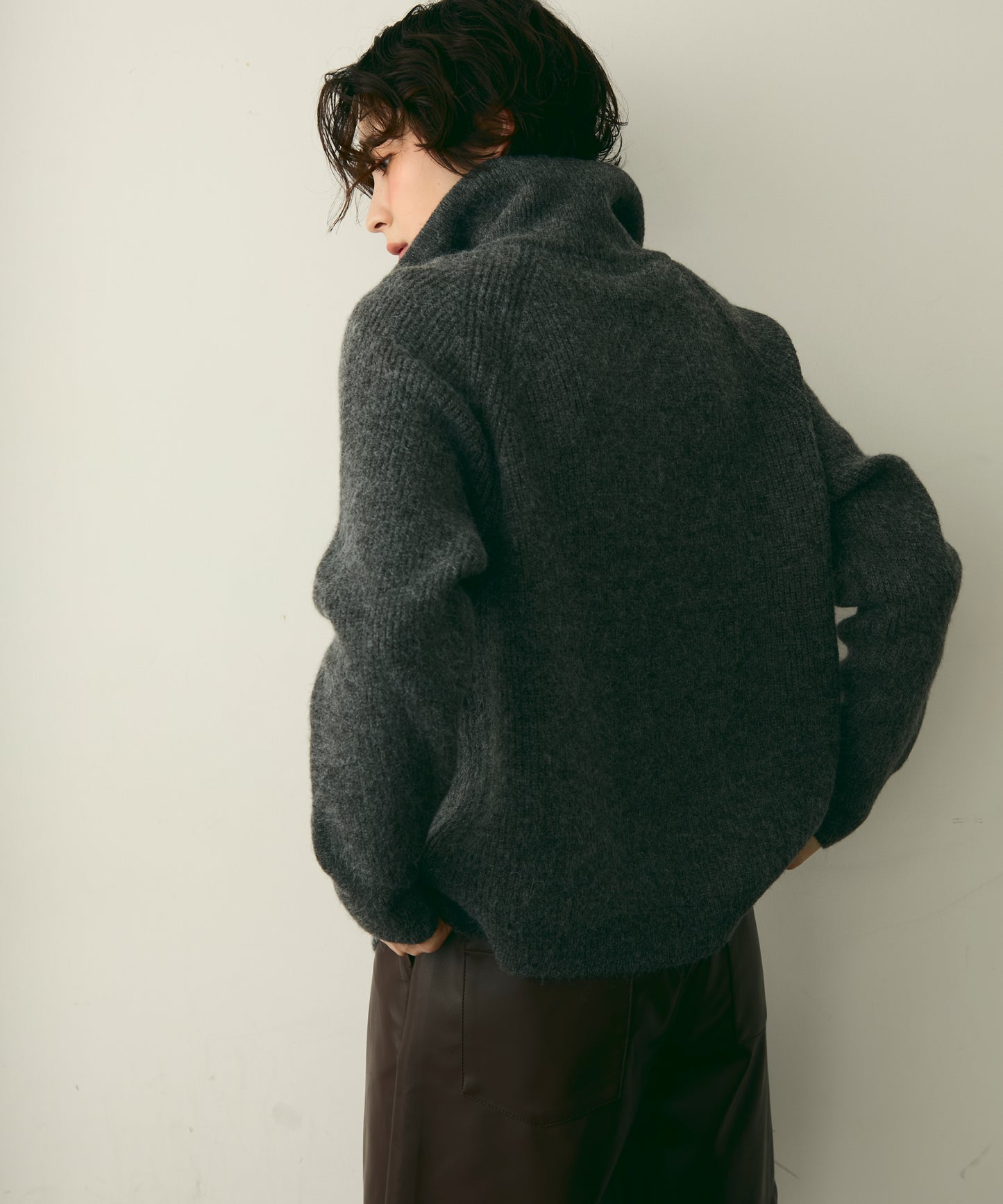 ハイネックダブルZIPラグランニットカーディガン