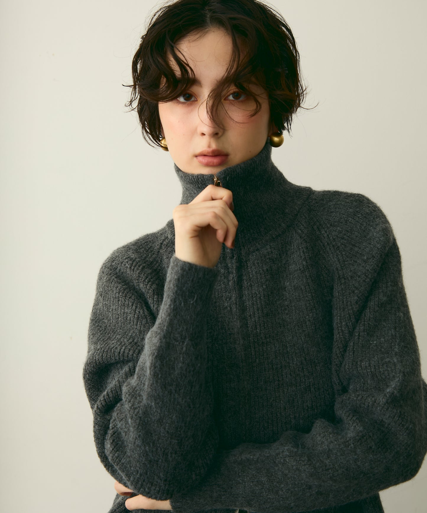 ハイネックダブルZIPラグランニットカーディガン