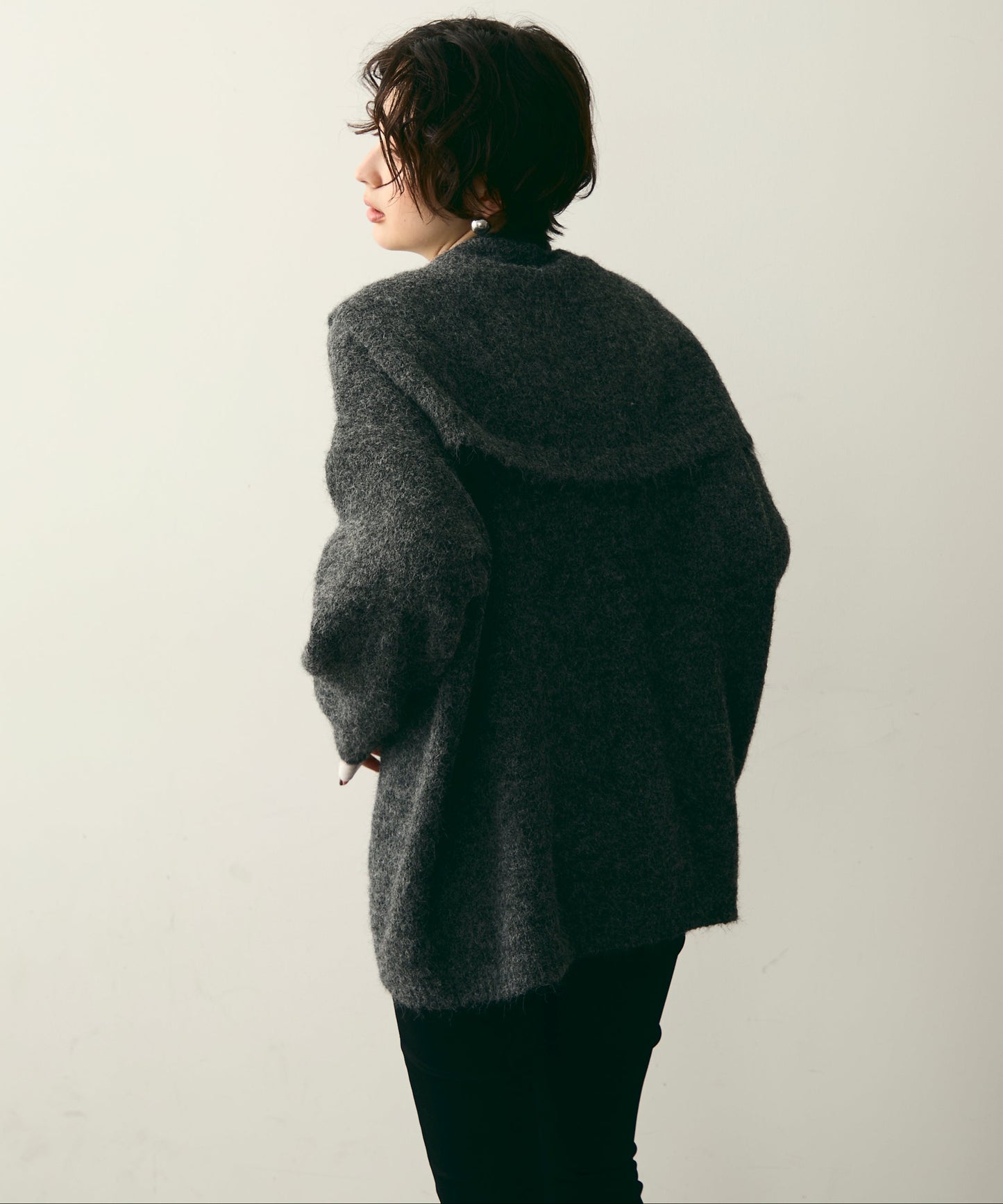ストール付きシャギーニットプルオーバー