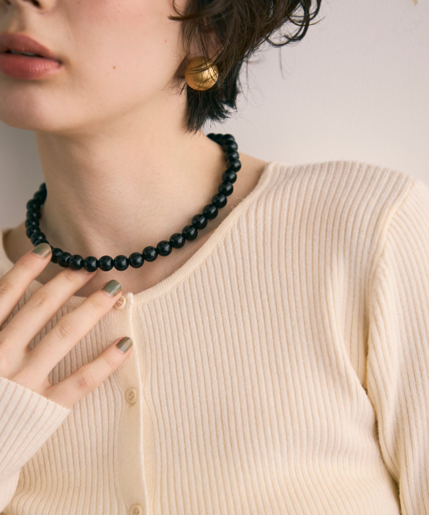 スモールブラックボールネックレス