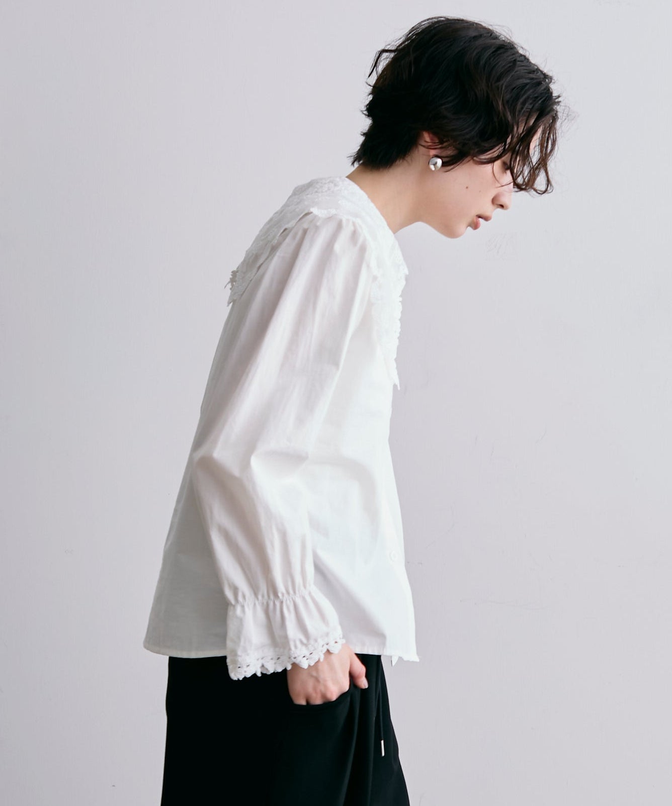 エンブロイダリービッグカラーブラウス