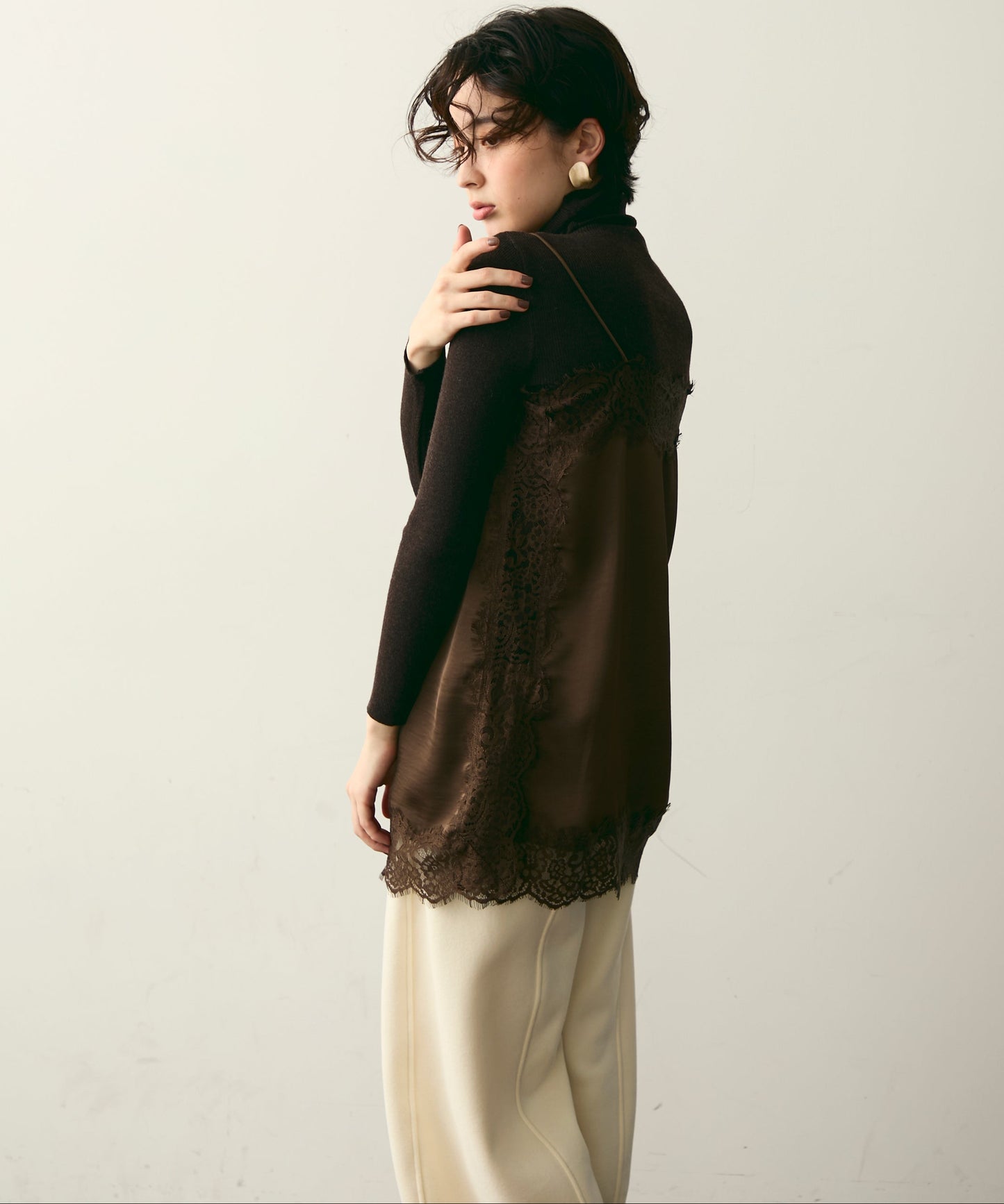 ケミカルレースサテンキャミソール