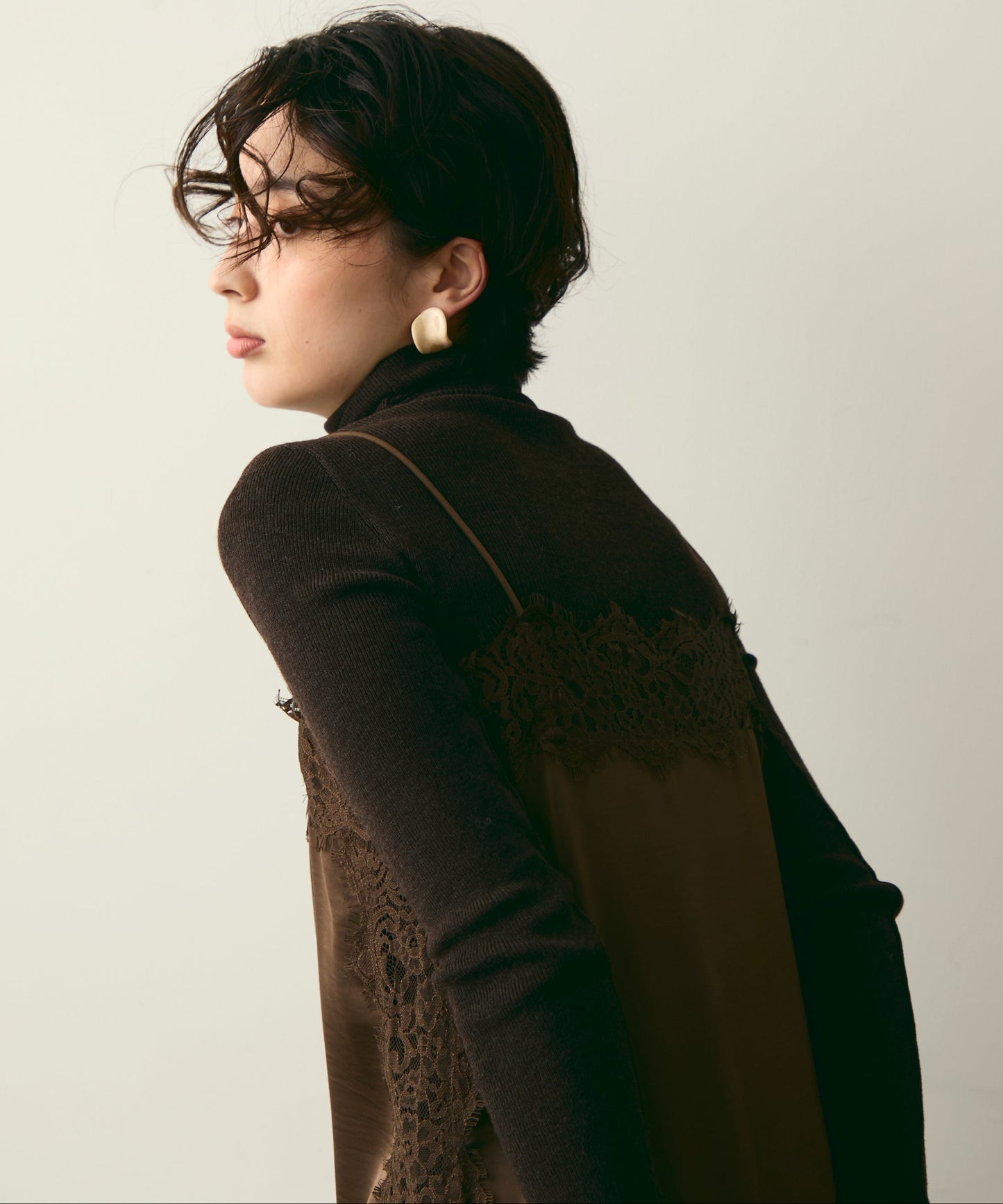 ケミカルレースサテンキャミソール