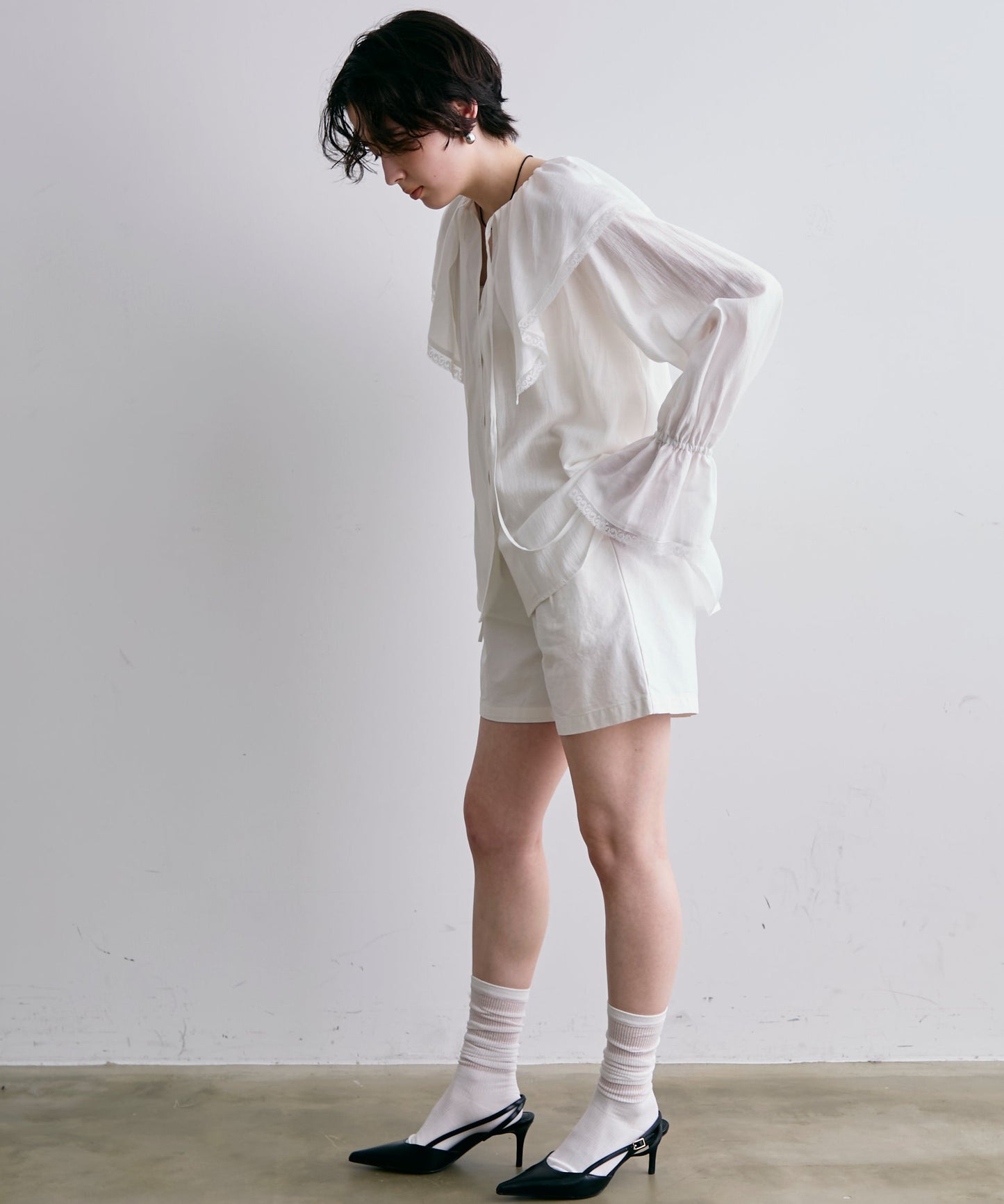 ビックカラーレーストリムブラウス