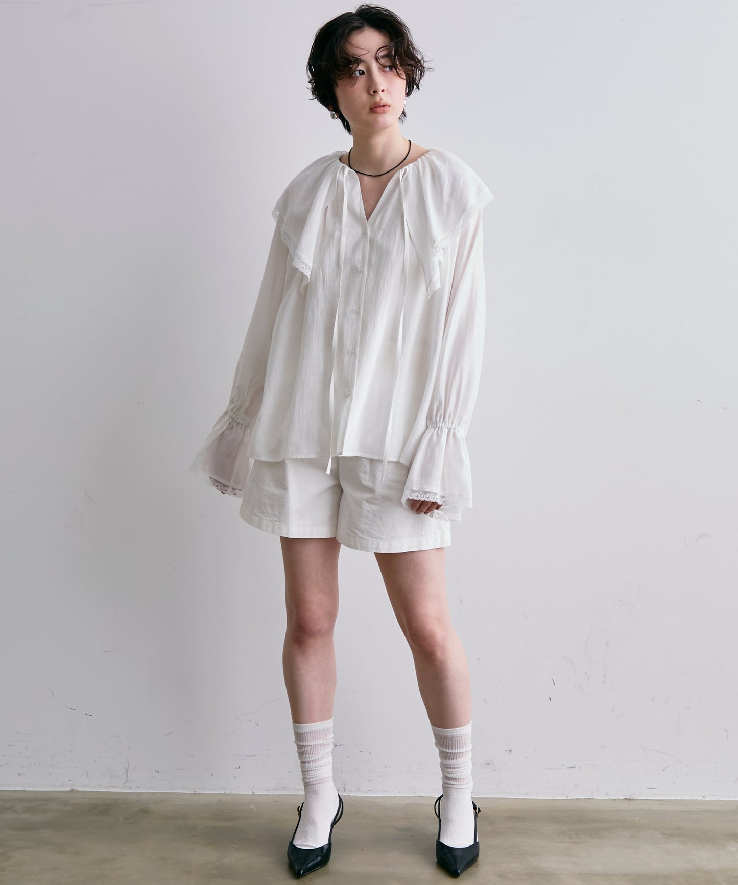 ビックカラーレーストリムブラウス